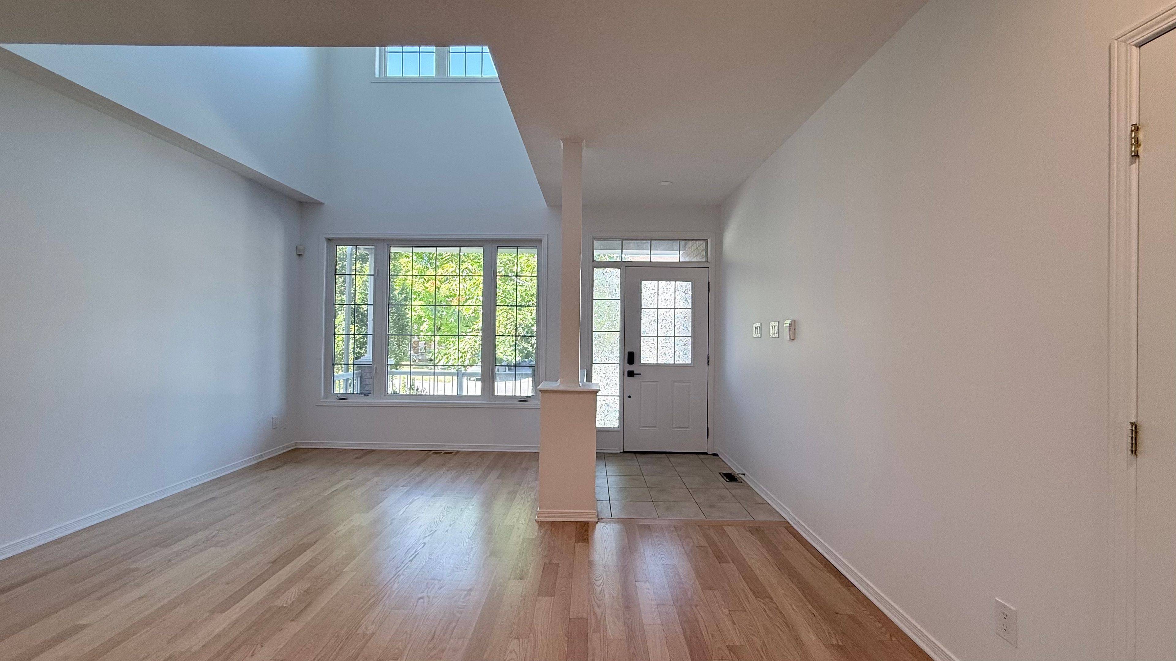 Blossom Park - Airport And Area, ON K1T 0B4,141 Stedman ST