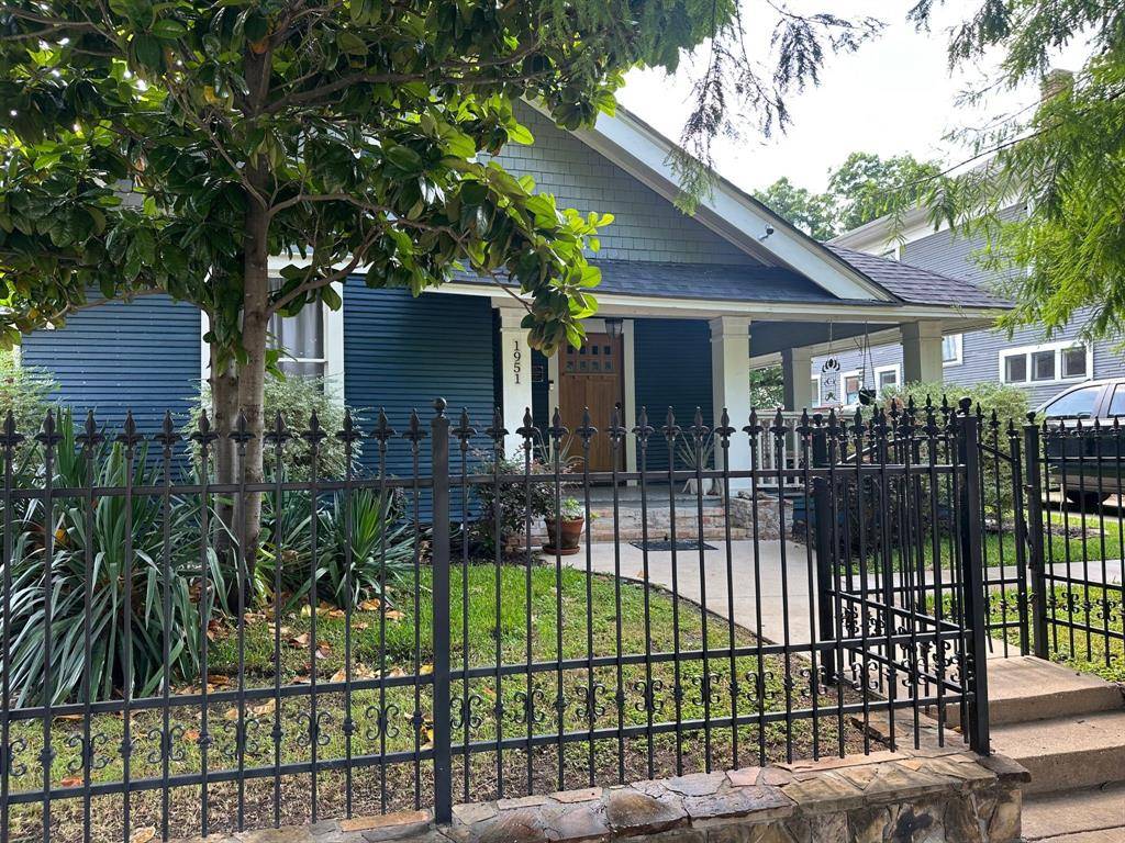 Fort Worth, TX 76110,1951 College Avenue