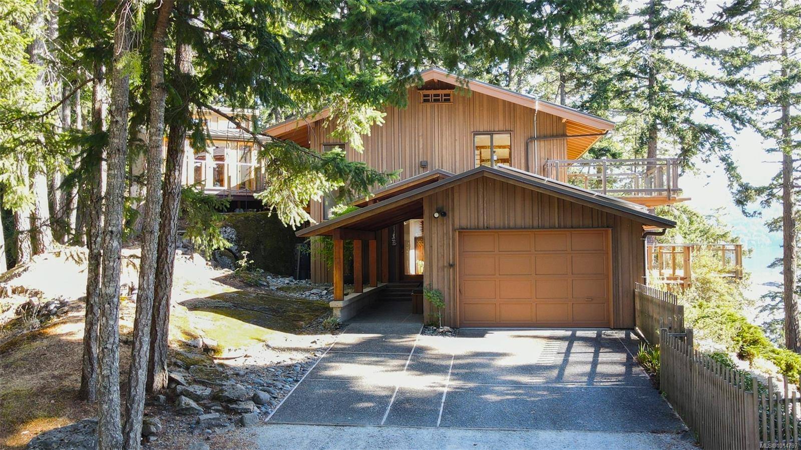 Salt Spring, BC V8K 1H4,124 Margaret Ave