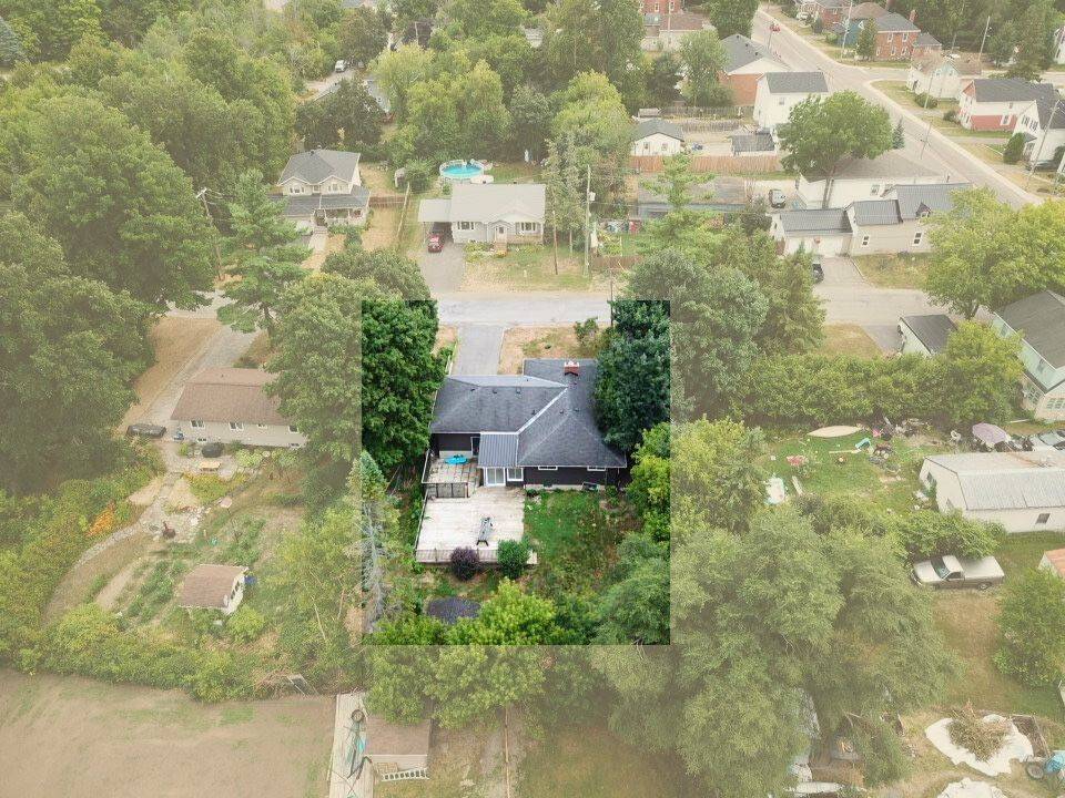 Arnprior, ON K7S 3J3,120 Ida ST N