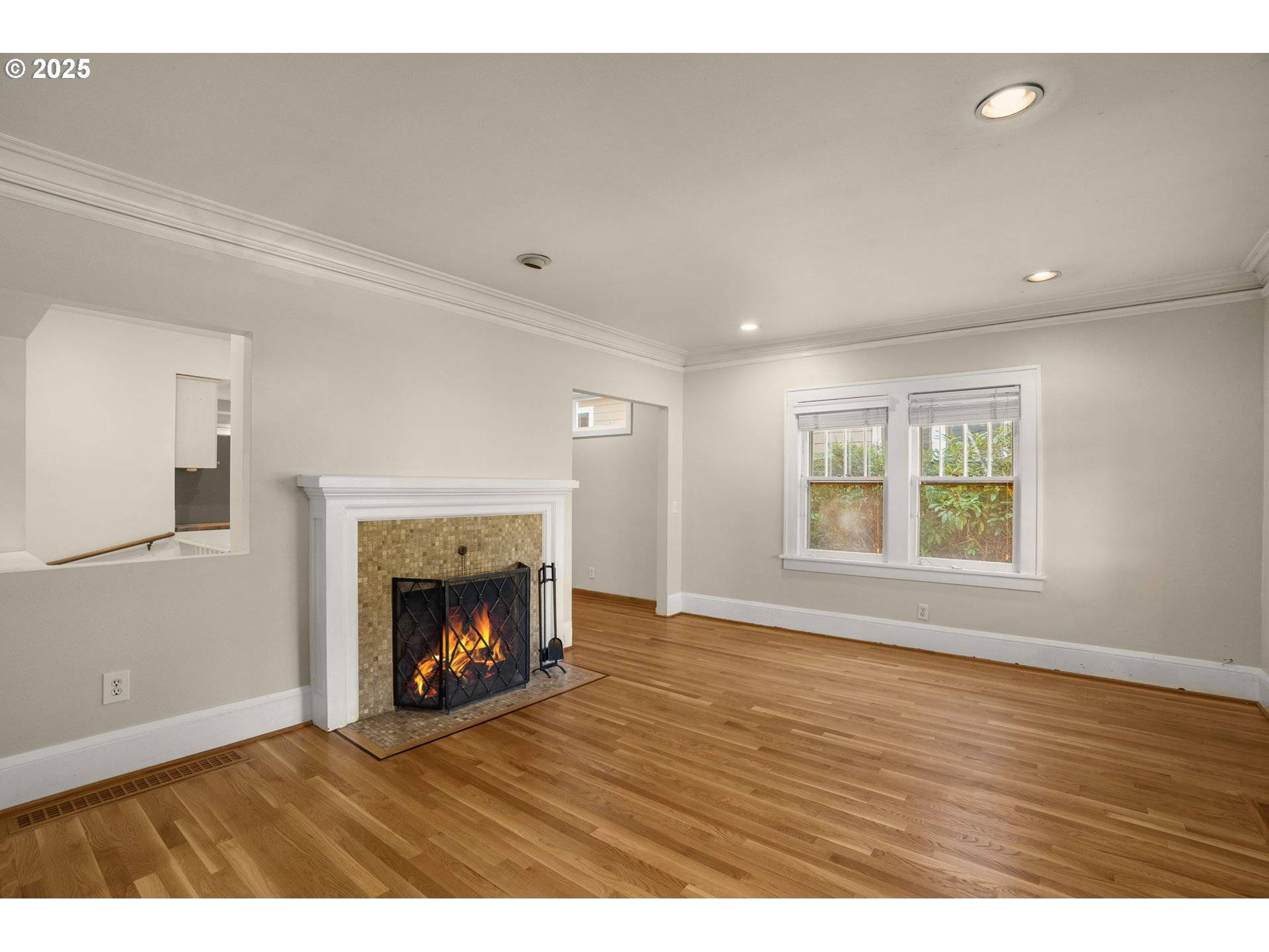 Portland, OR 97239,404 S DAKOTA ST