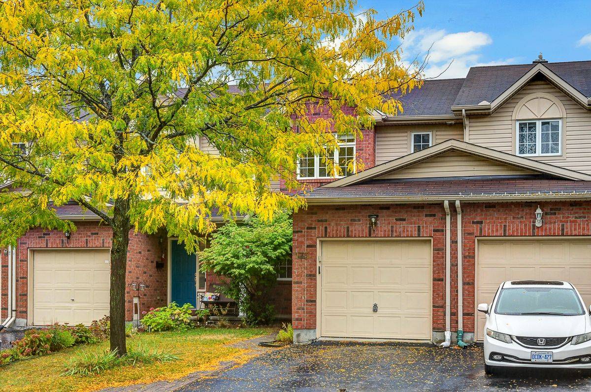 Hunt Club - South Keys And Area, ON K1V 2A2,175 Lilibet CRES