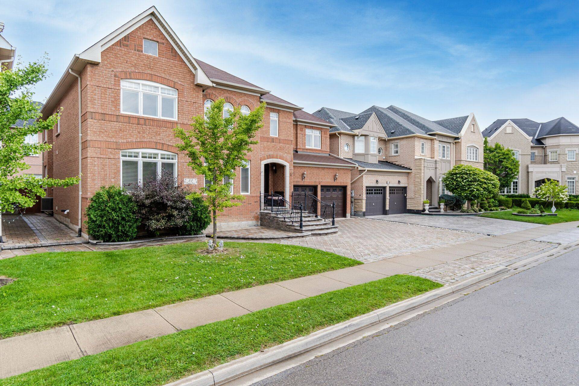 Brampton, ON L6Y 5K7,32 Radial ST