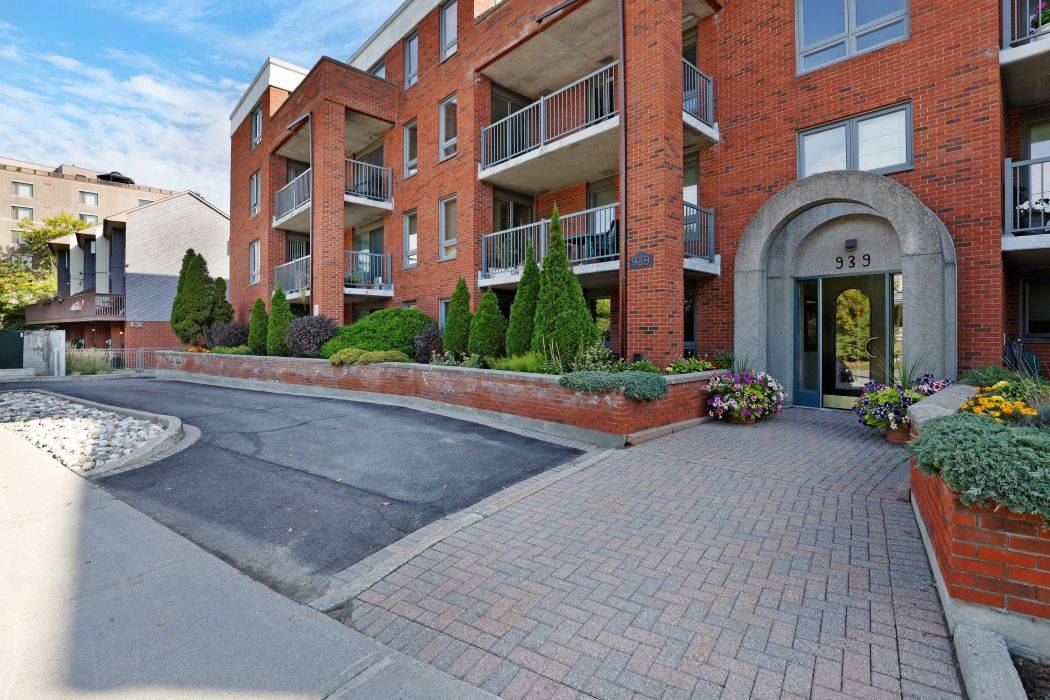 Overbrook - Castleheights And Area, ON K1K 3V2,939 North River RD #303