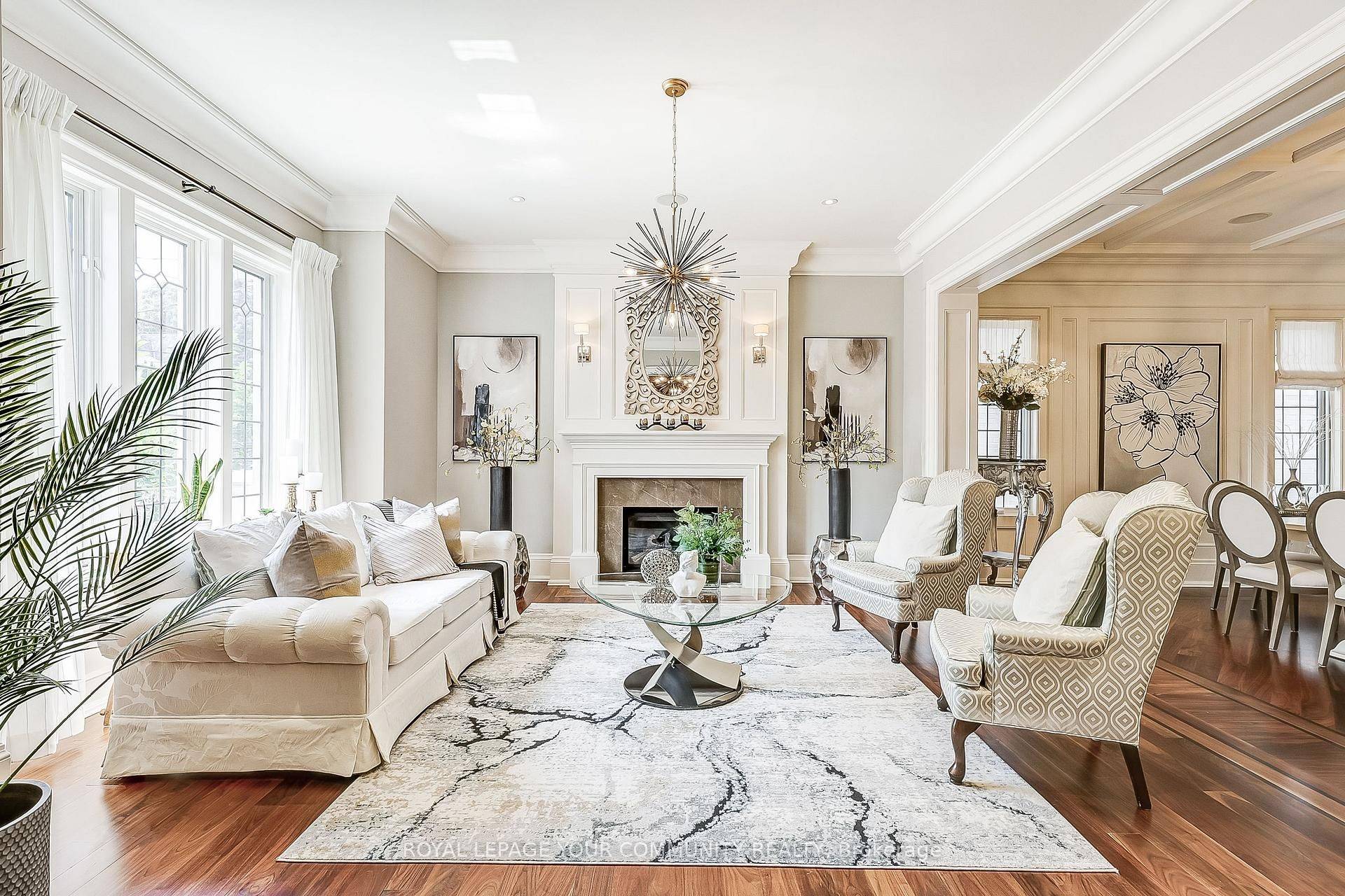 Toronto C12, ON M4N 1K7,222 St Leonards AVE