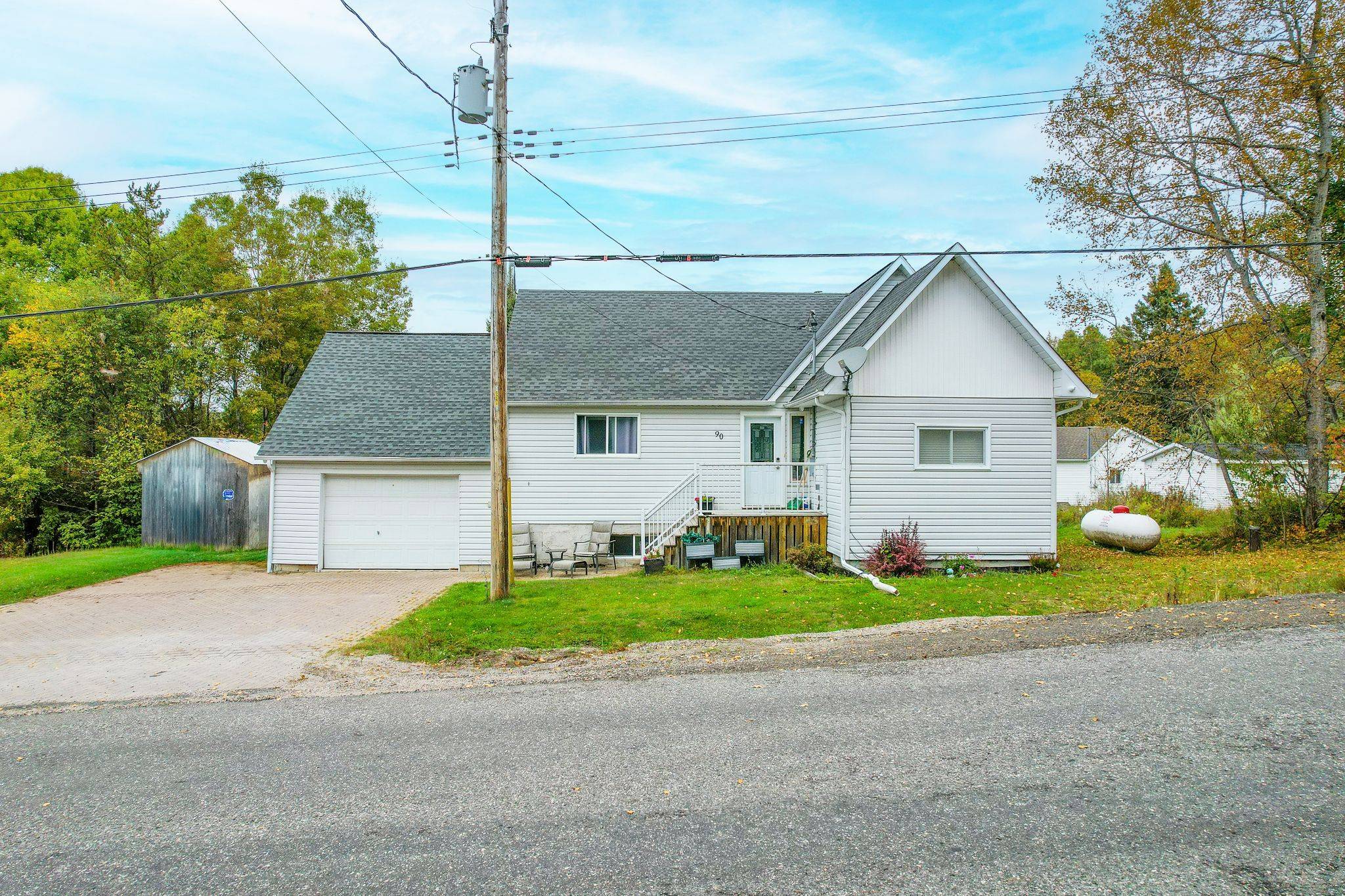 North Bay, ON P1B 8G4,90 Feronia RD