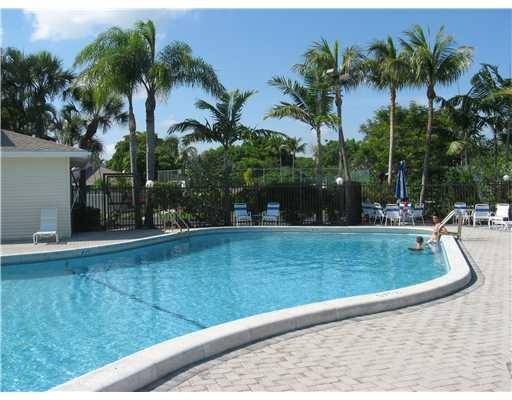 Margate, FL 33063,4826 S HEMINGWAY CIR #104