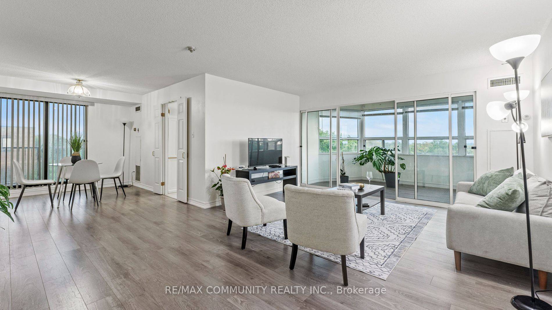 Markham, ON L3P 7N7,2 Raymerville DR #705