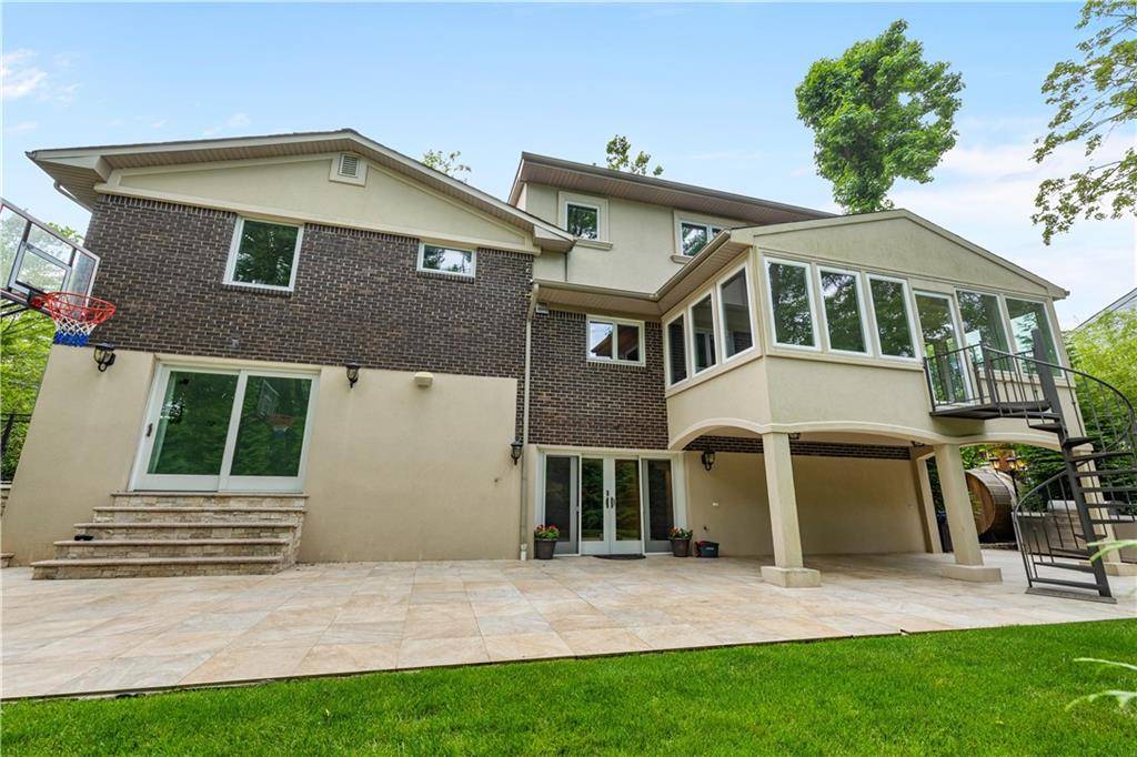 Staten  Island, NY 10301,14 Merrick AVE