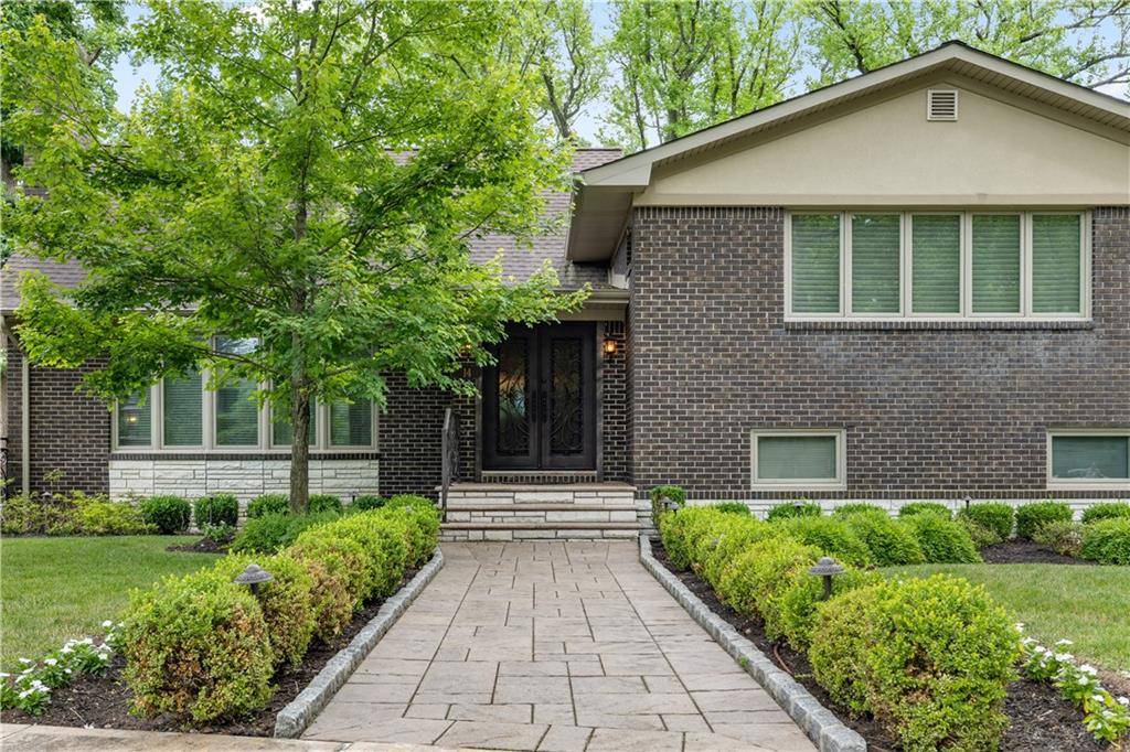 Staten  Island, NY 10301,14 Merrick AVE