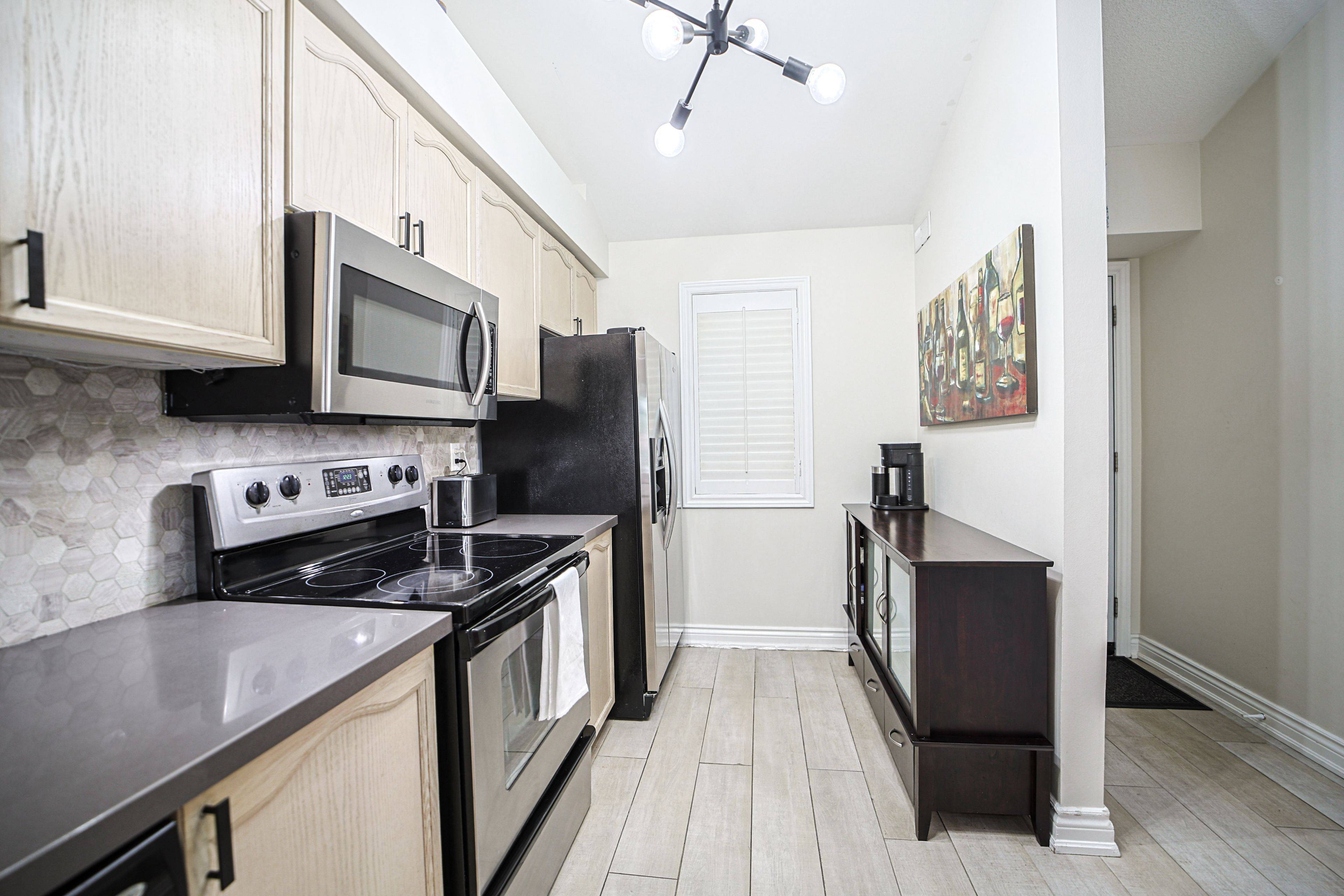 Mississauga, ON L4Z 3P3,85 Bristol RD E #164