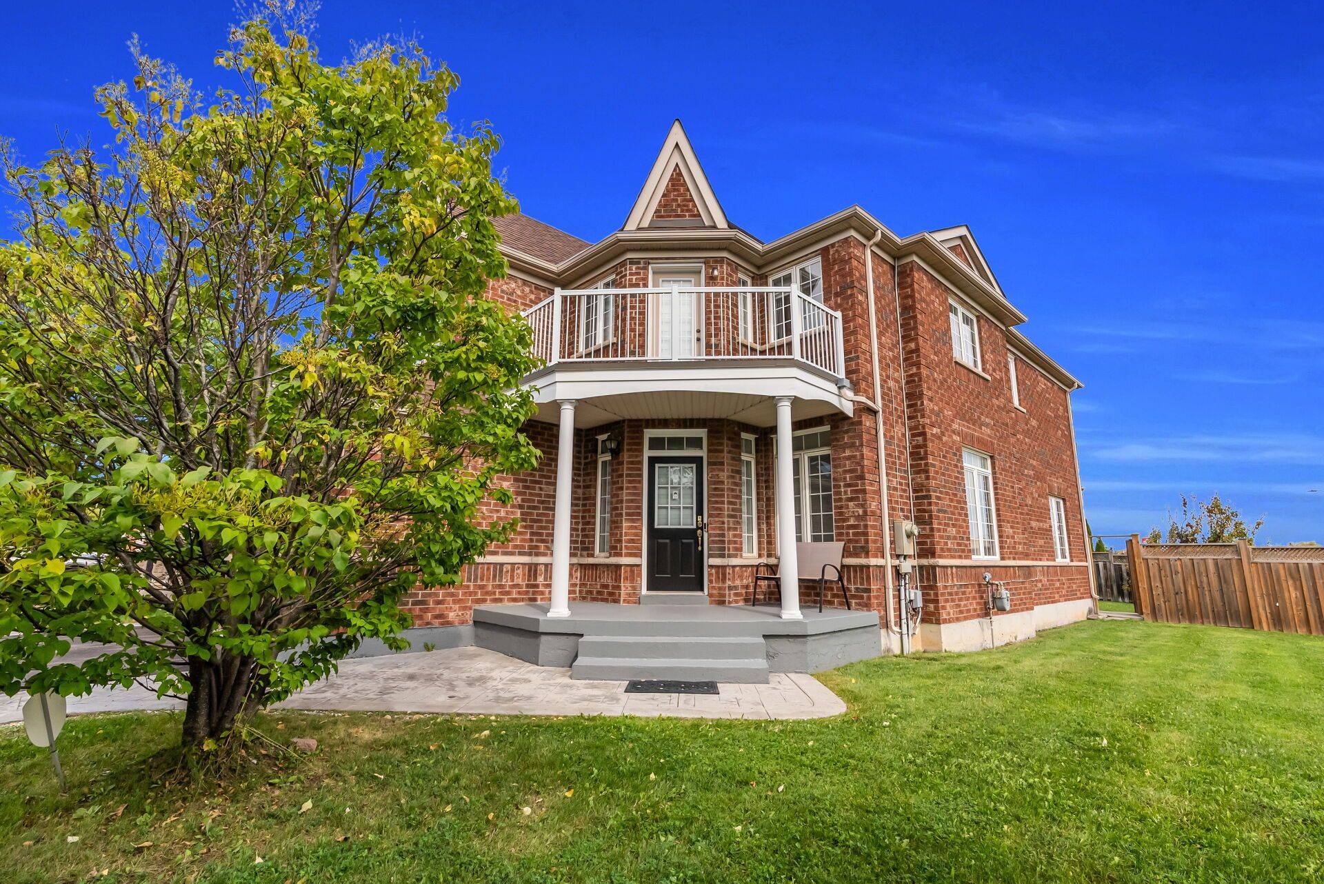 Mississauga, ON L5M 7R1,4839 Marble Arch Mews
