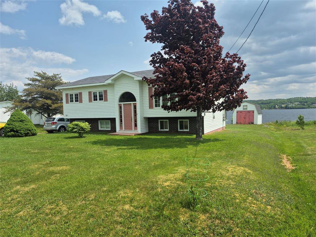 Norris Arm North, NL A0G 3A0,141 Main Street