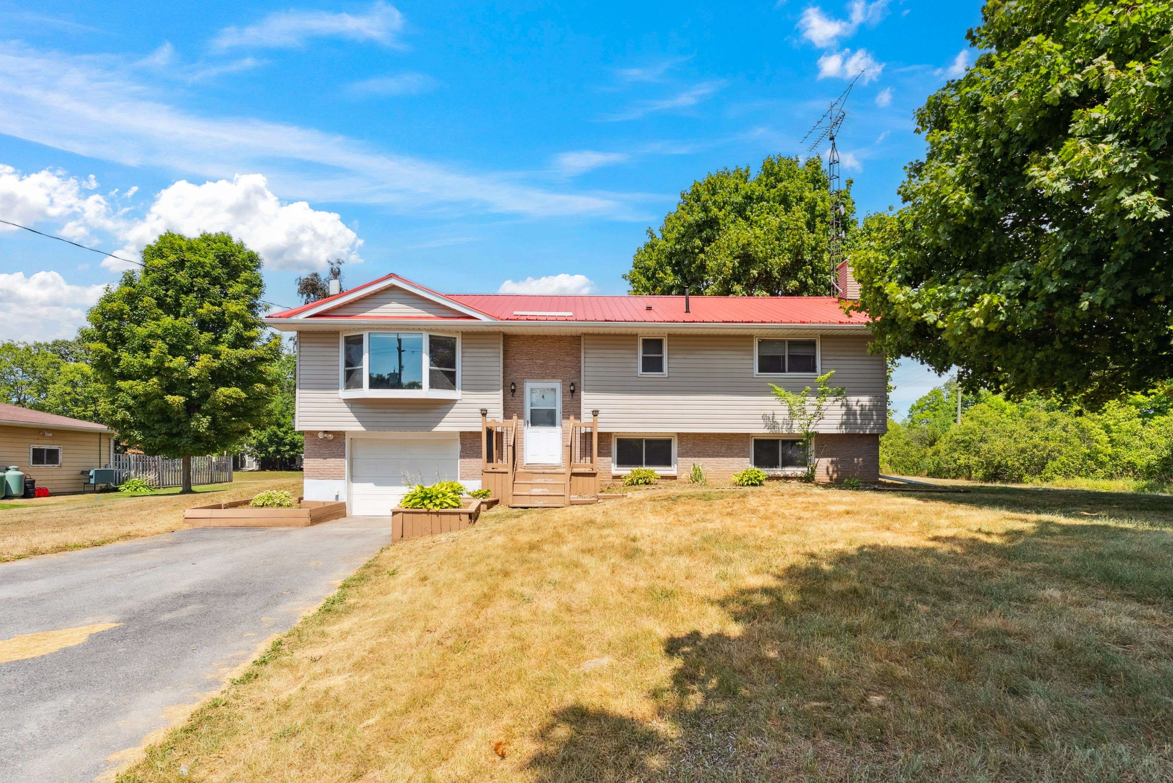 Tweed, ON K0K 2Y0,3952 Shannonville RD