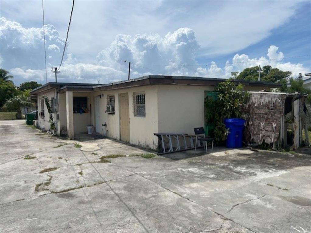 Fort Lauderdale, FL 33311,212 NW 28th Way