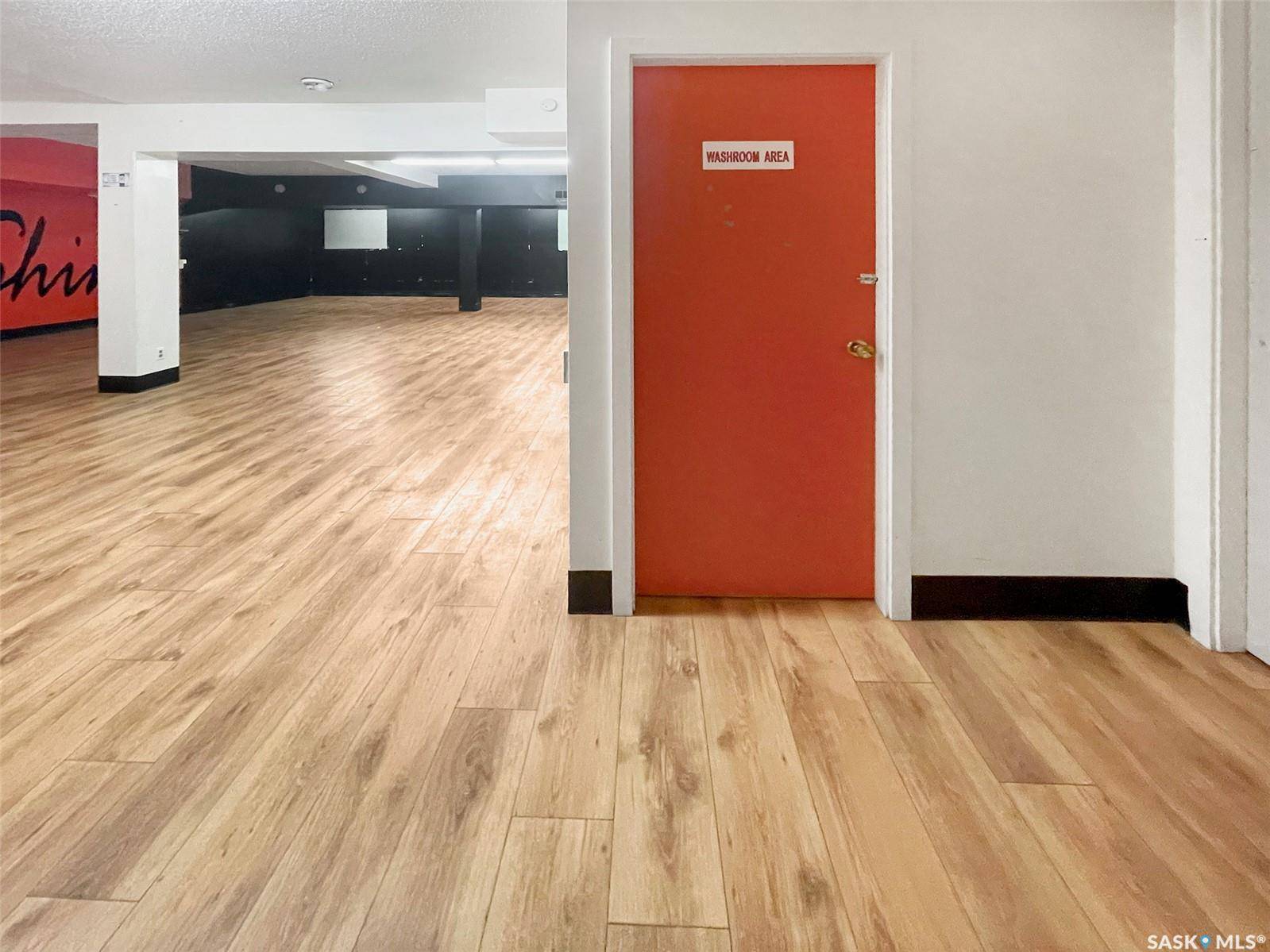 Swift Current, SK S9H 2B4,234 1st AVENUE NE #002