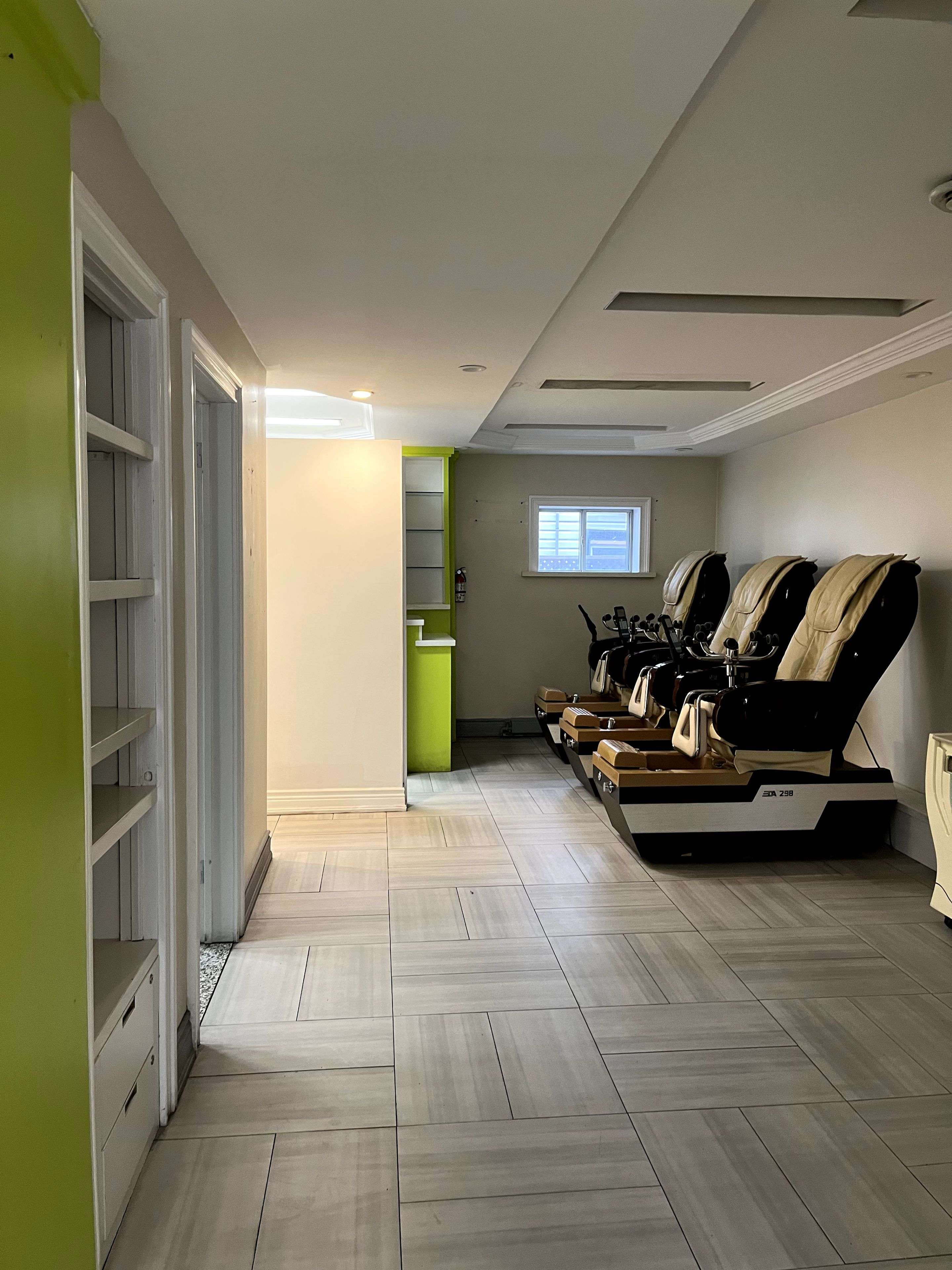 Hamilton, ON L8V 1H7,314 Crockett ST #1