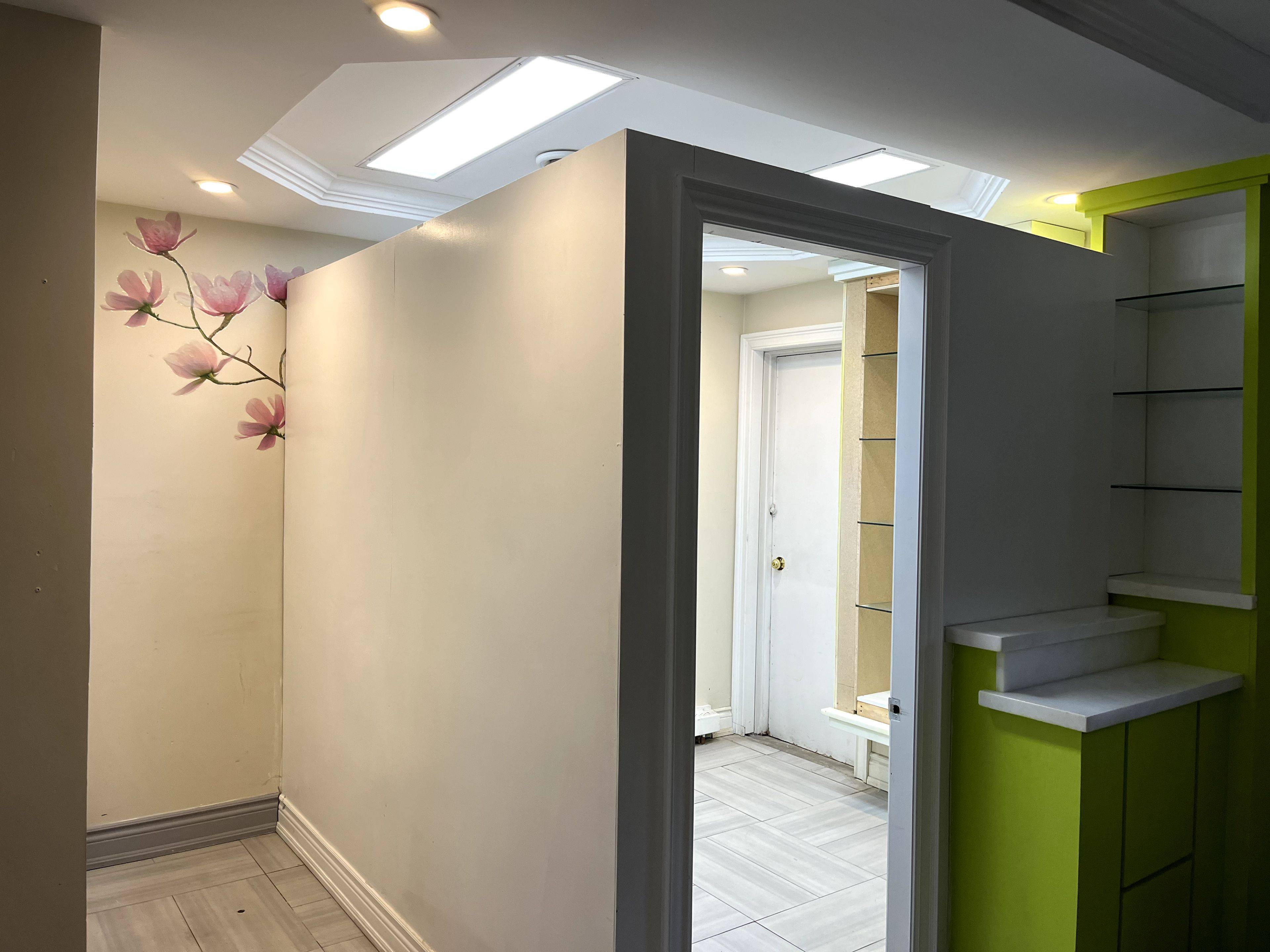 Hamilton, ON L8V 1H7,314 Crockett ST #1