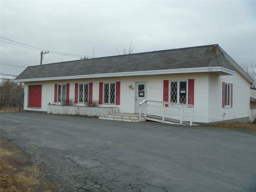 Carbonear, NL A1Y1A5,15 Powell Drive