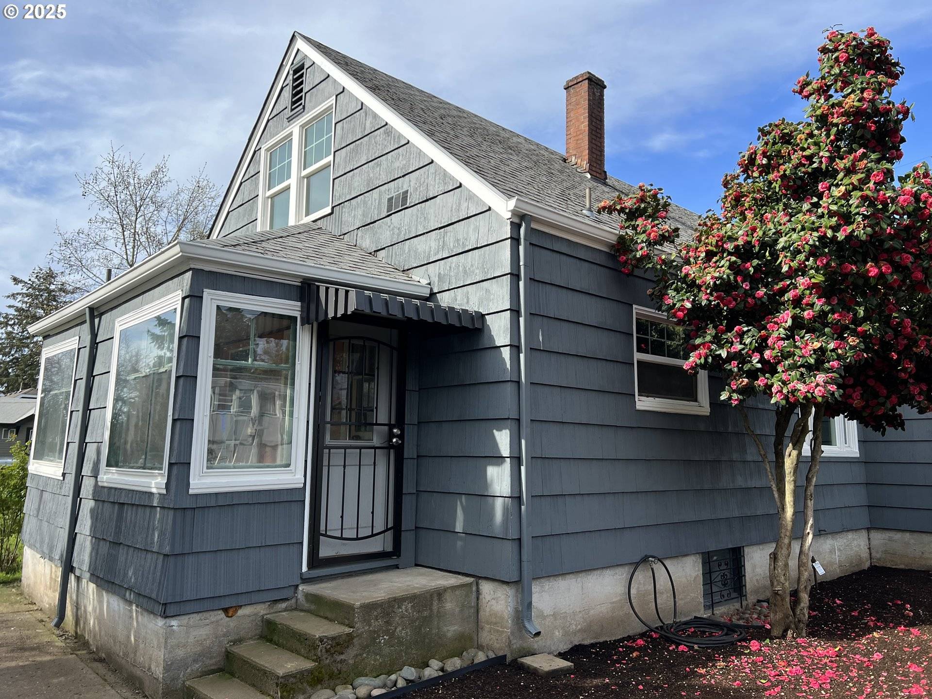 Eugene, OR 97402,2494 ROOSEVELT BLVD