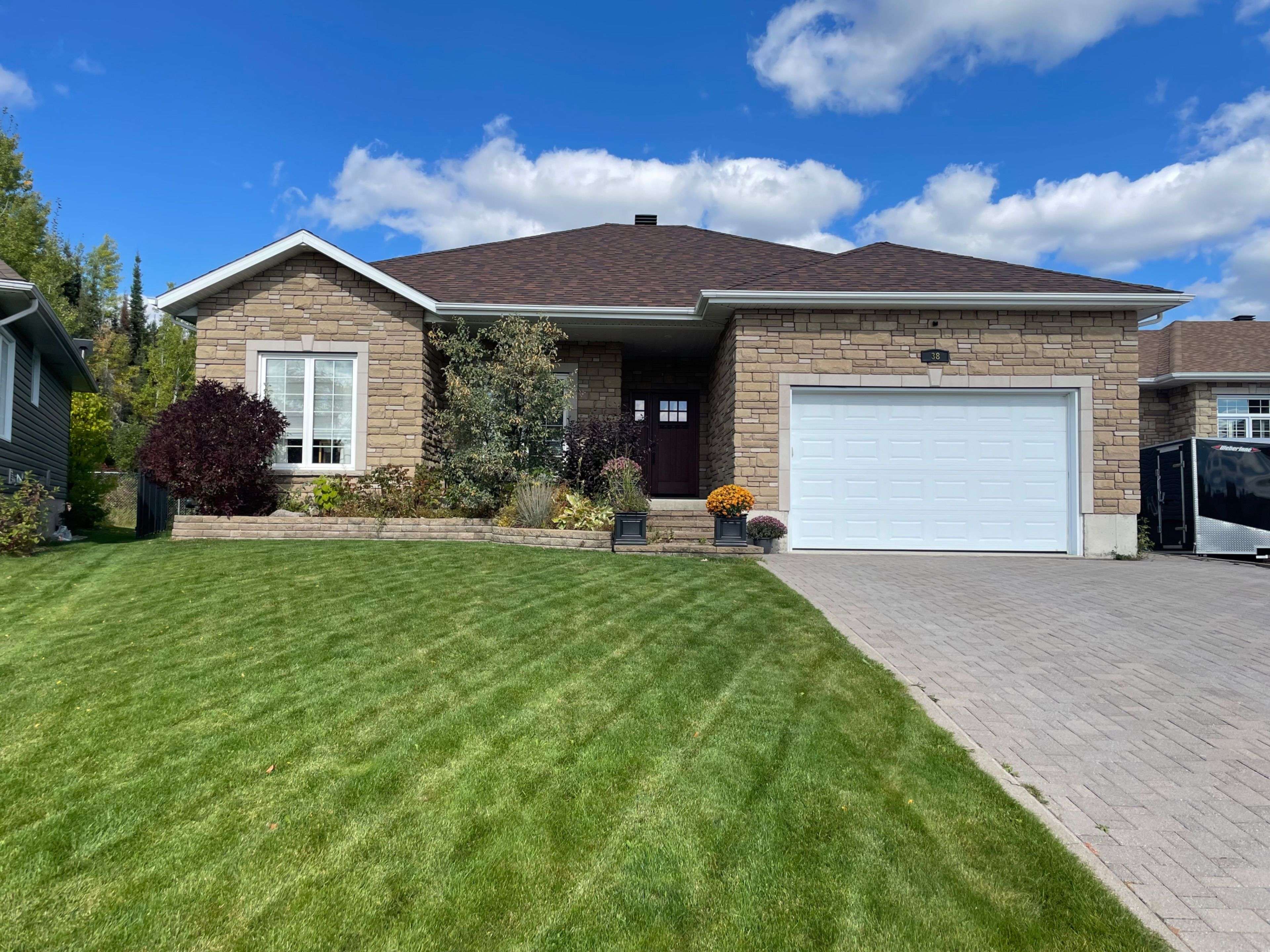 Timmins, ON P4R 1N6,38 Majestic DR