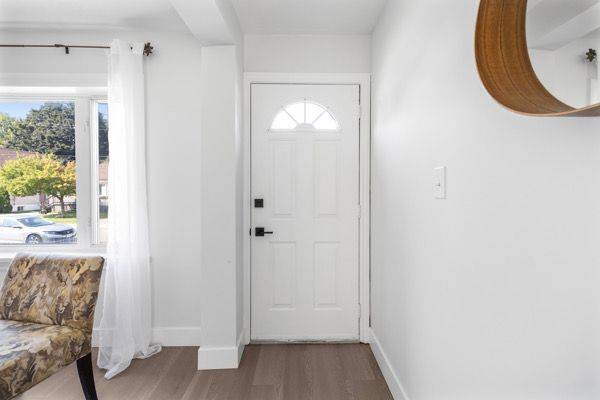 Hamilton, ON L8V 3C8,205 East 26th ST