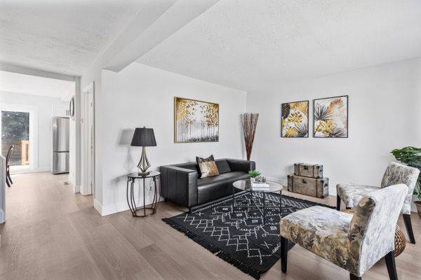 Hamilton, ON L8V 3C8,205 East 26th ST