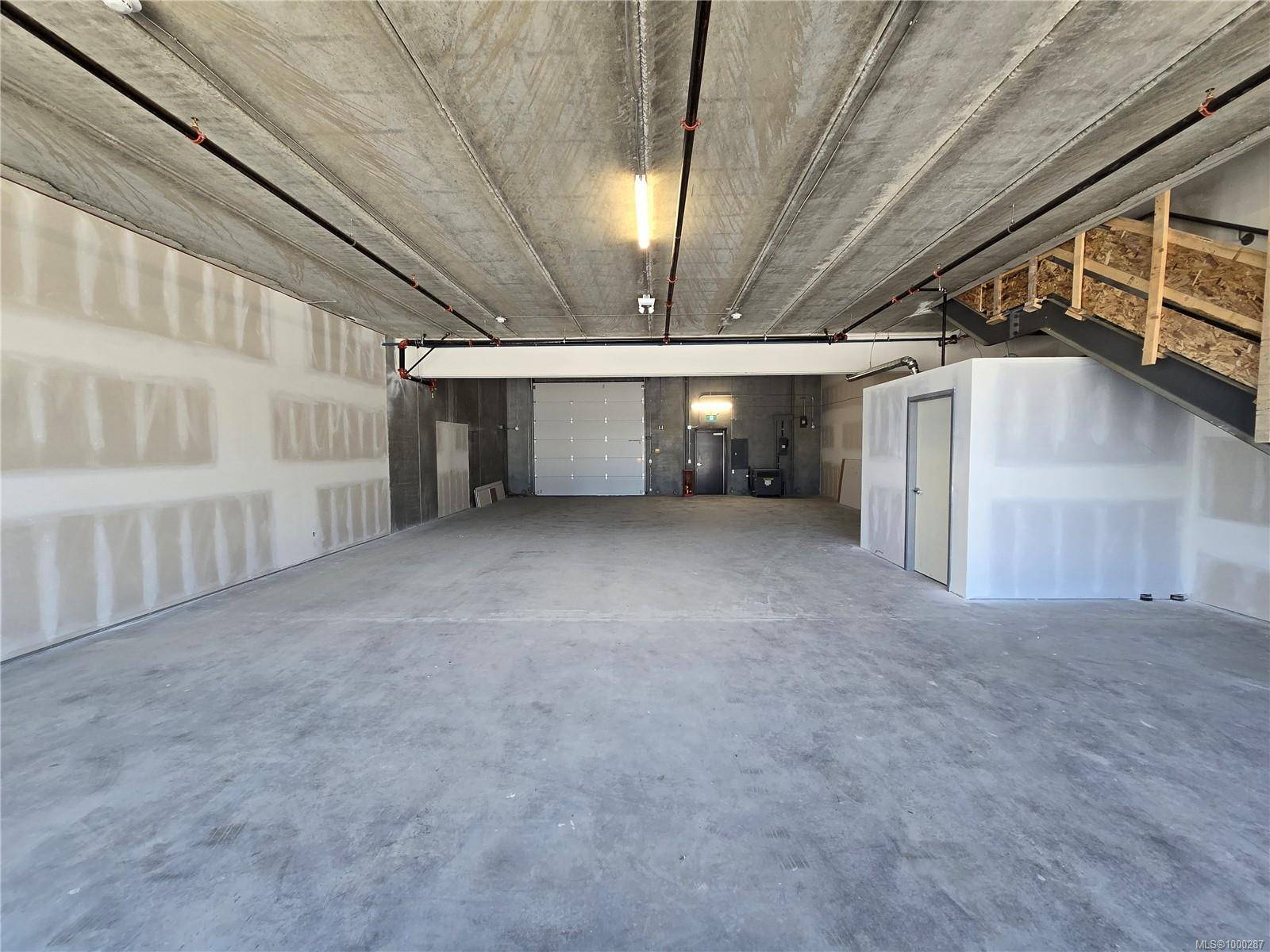 Langford, BC V9B 5Z1,4342 West Shore Pkwy #318-322