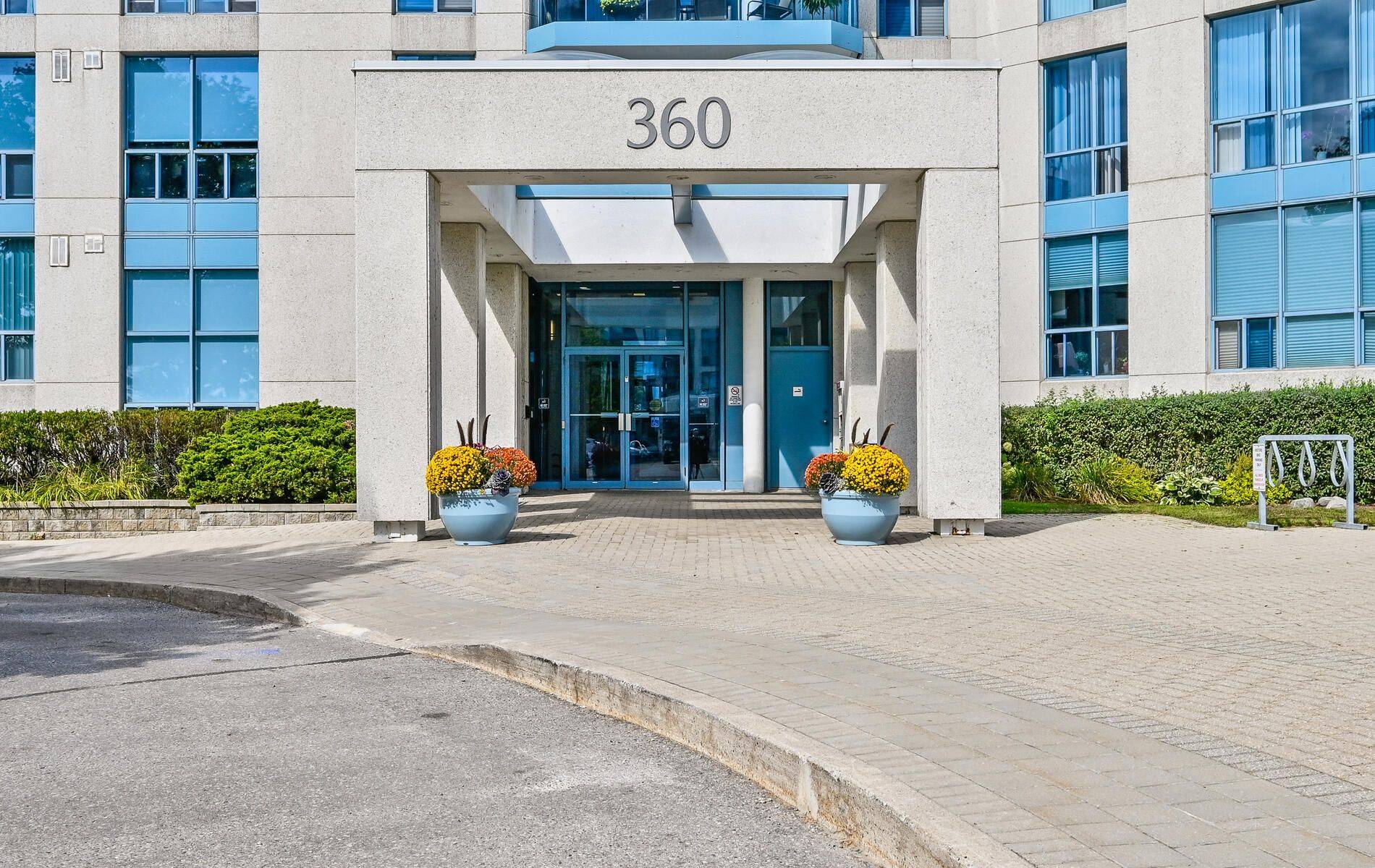 Whitby, ON L1N 9G2,360 Watson ST W #908