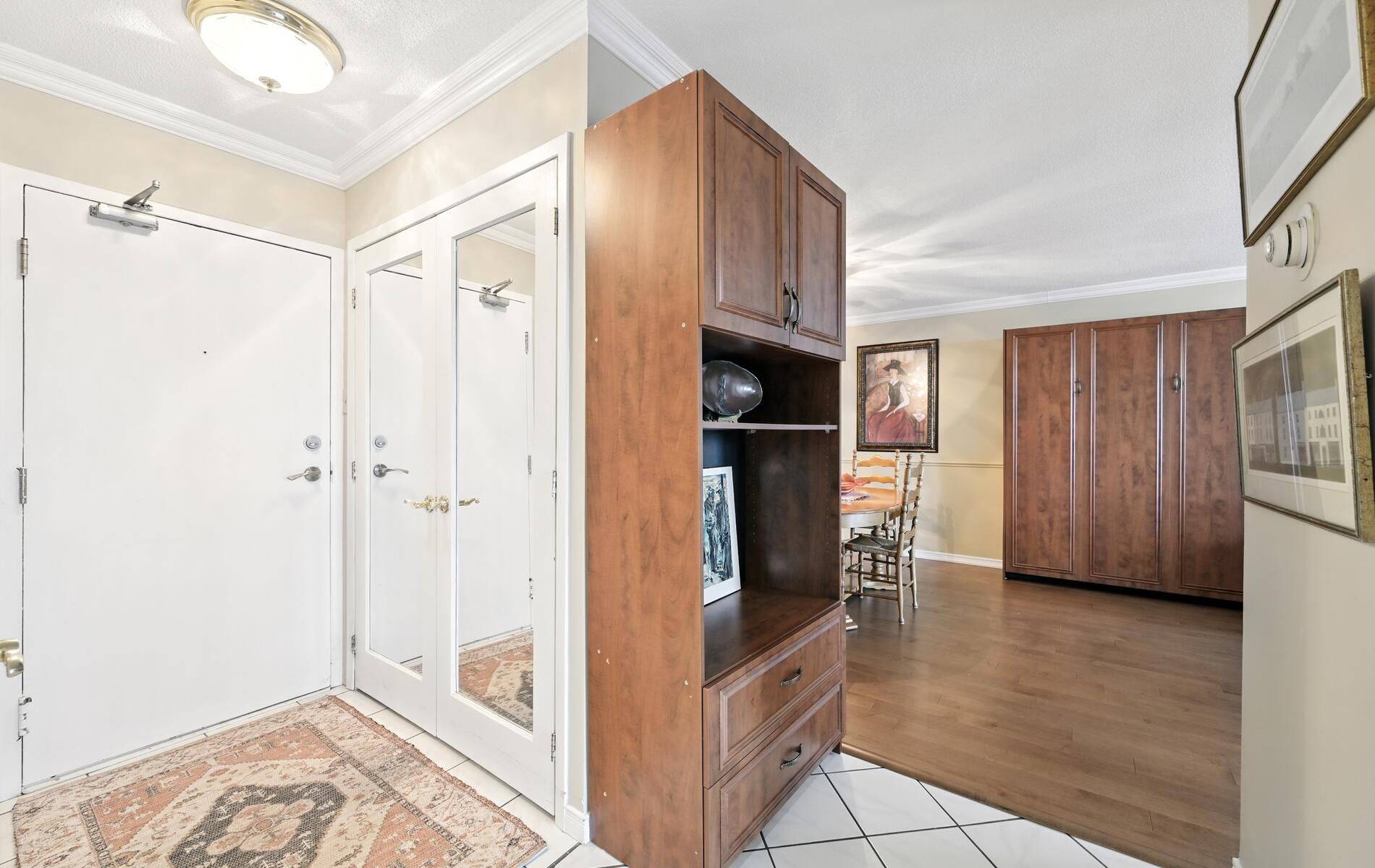 Whitby, ON L1N 9G2,360 Watson ST W #908