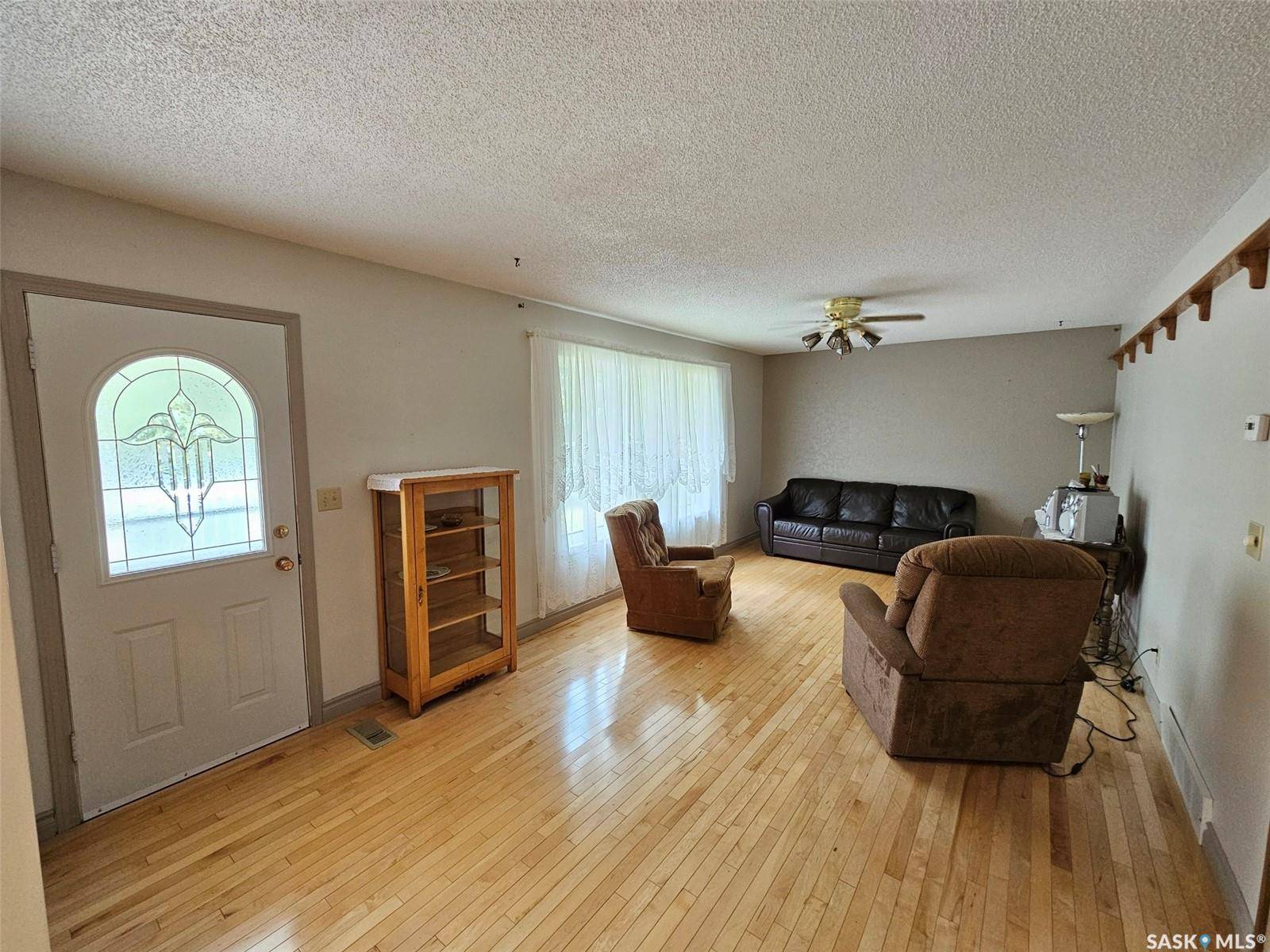 Arcola, SK S0C 0G0,404 Manor STREET