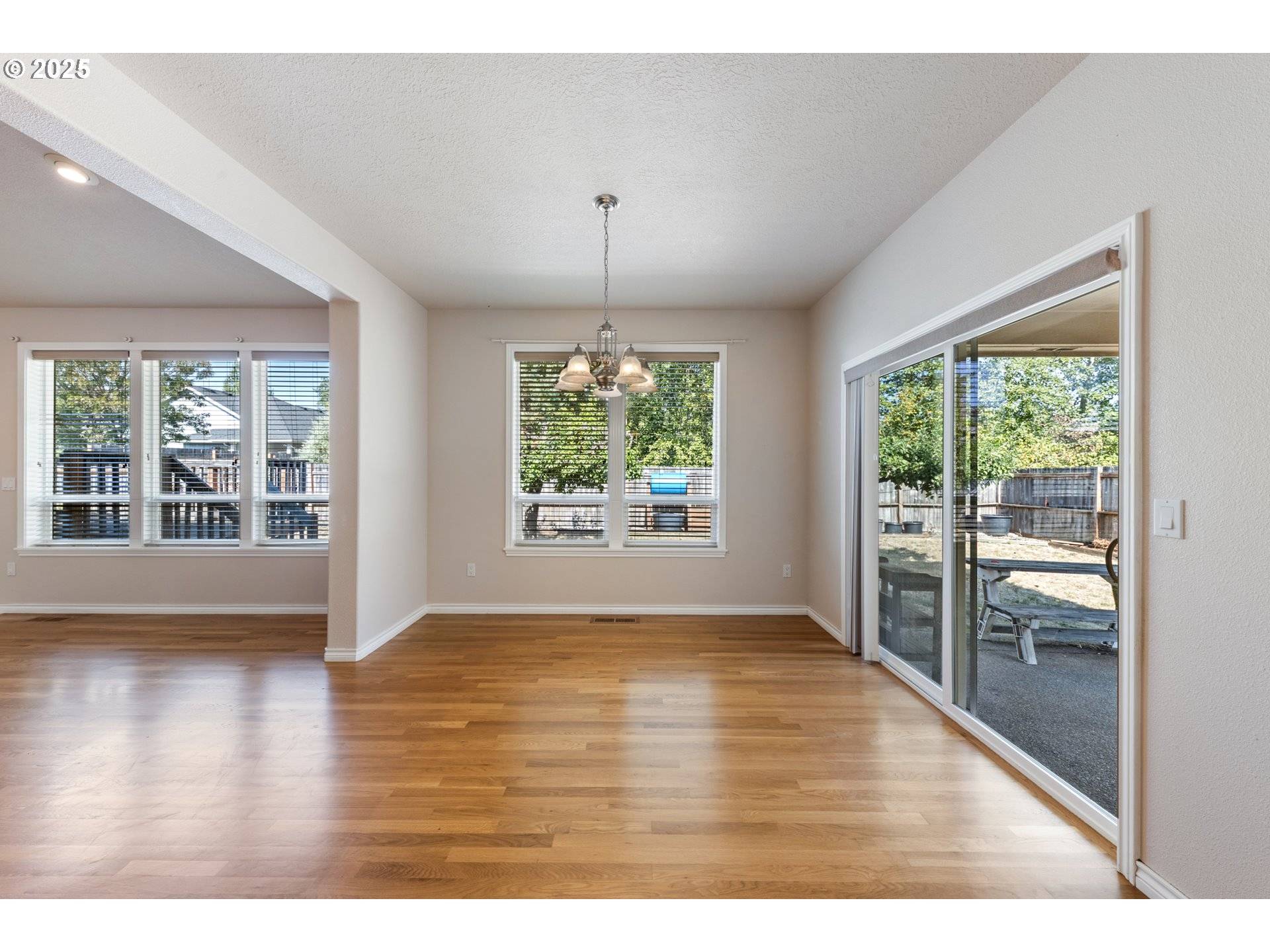 Dallas, OR 97338,1368 SE BARBERRY AVE