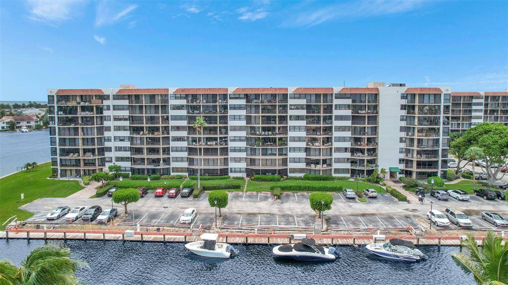 Boca Raton, FL 33487,899 Jeffery St #109