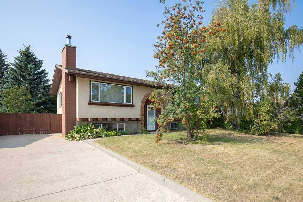 Innisfail, AB T4G 1H2,3727 51A AVE