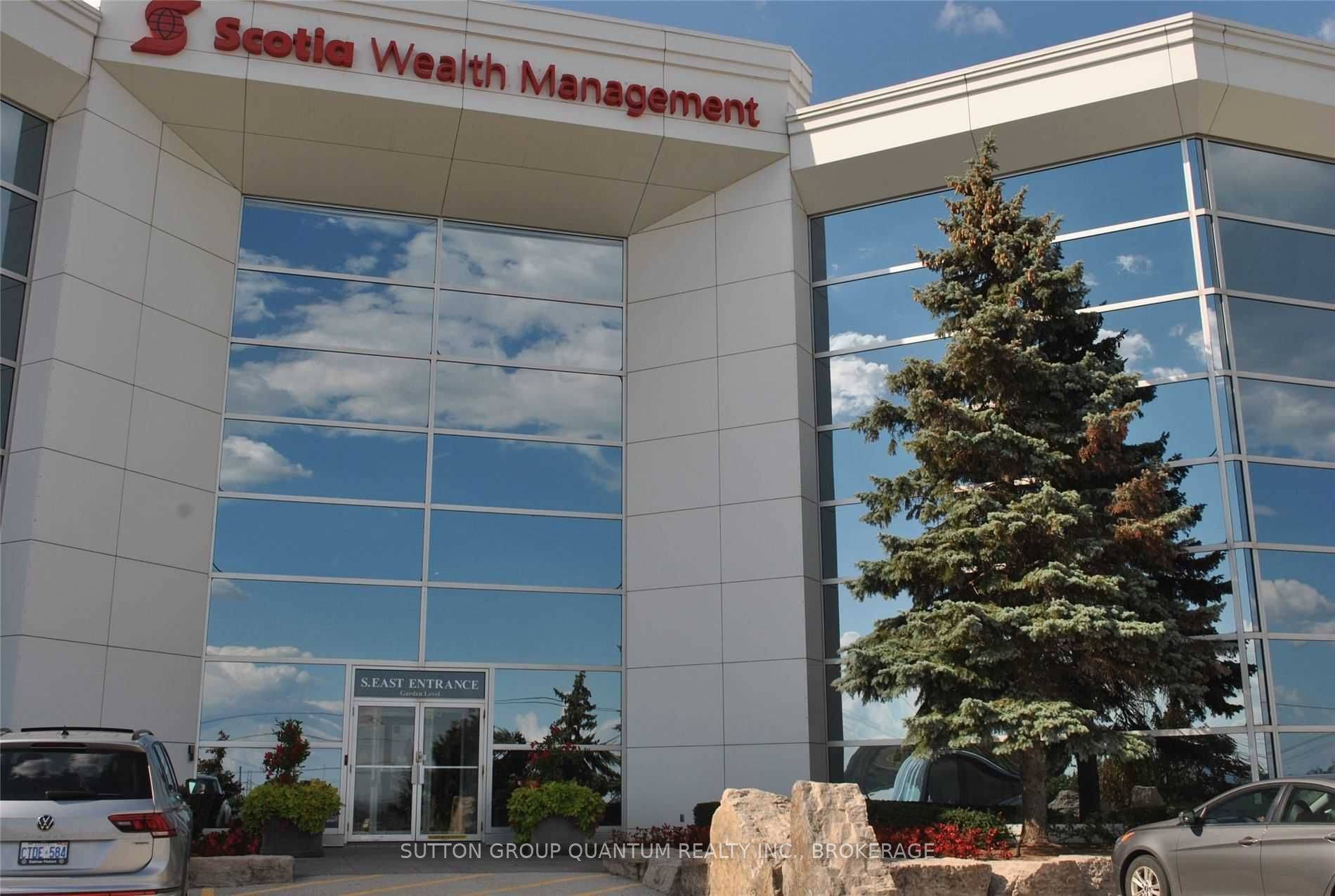 Burlington, ON L7P 5B1,1005 Skyview DR #302