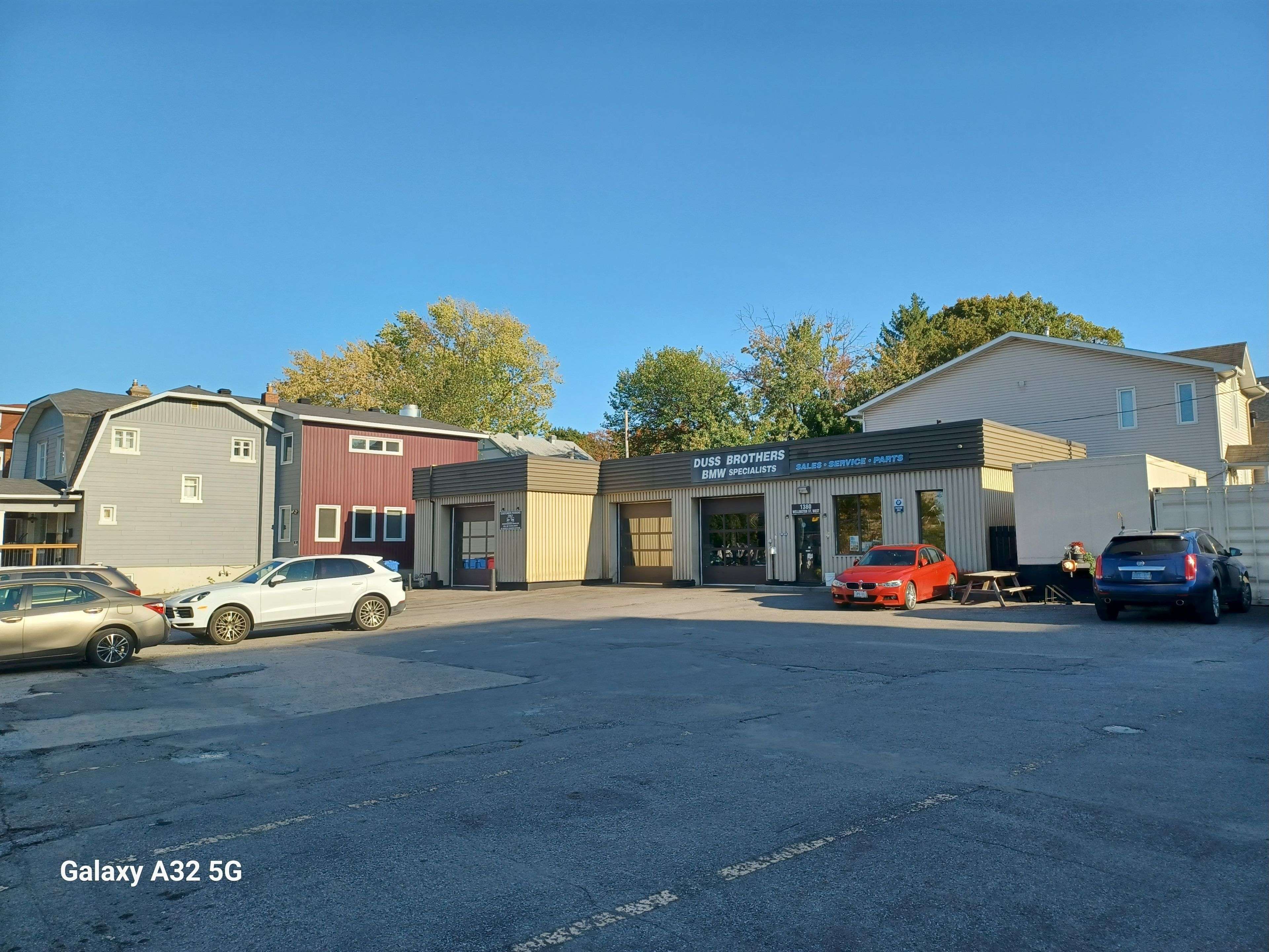 Tunneys Pasture And Ottawa West, ON K1Y 2X2,1380 Wellington ST W