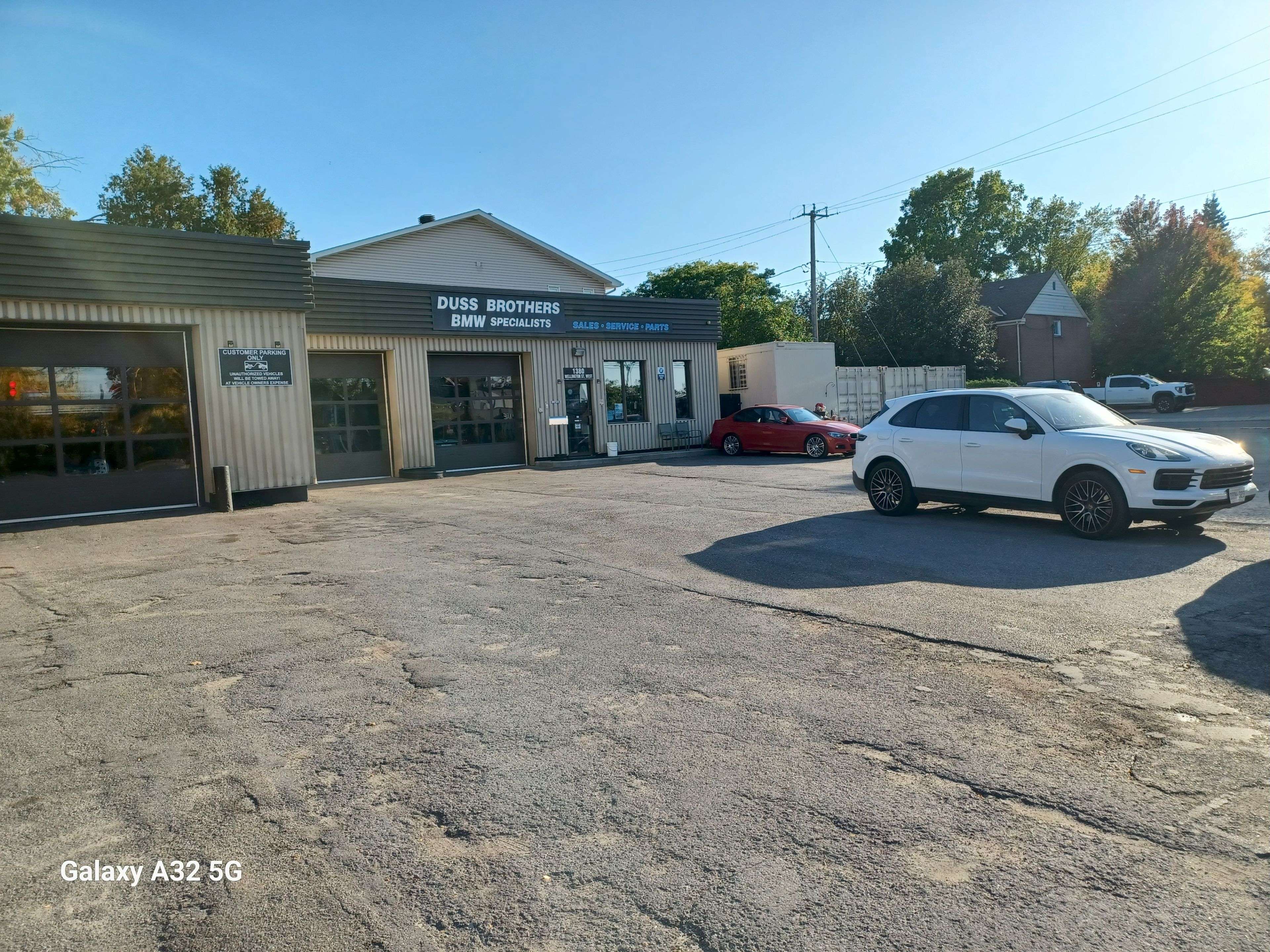 Tunneys Pasture And Ottawa West, ON K1Y 2X2,1380 Wellington ST W