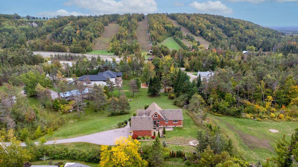 Kawartha Lakes, ON L0A 1A0,7 Christie RD