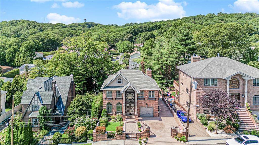 Staten Island, NY 10304,134 Ridge AVE