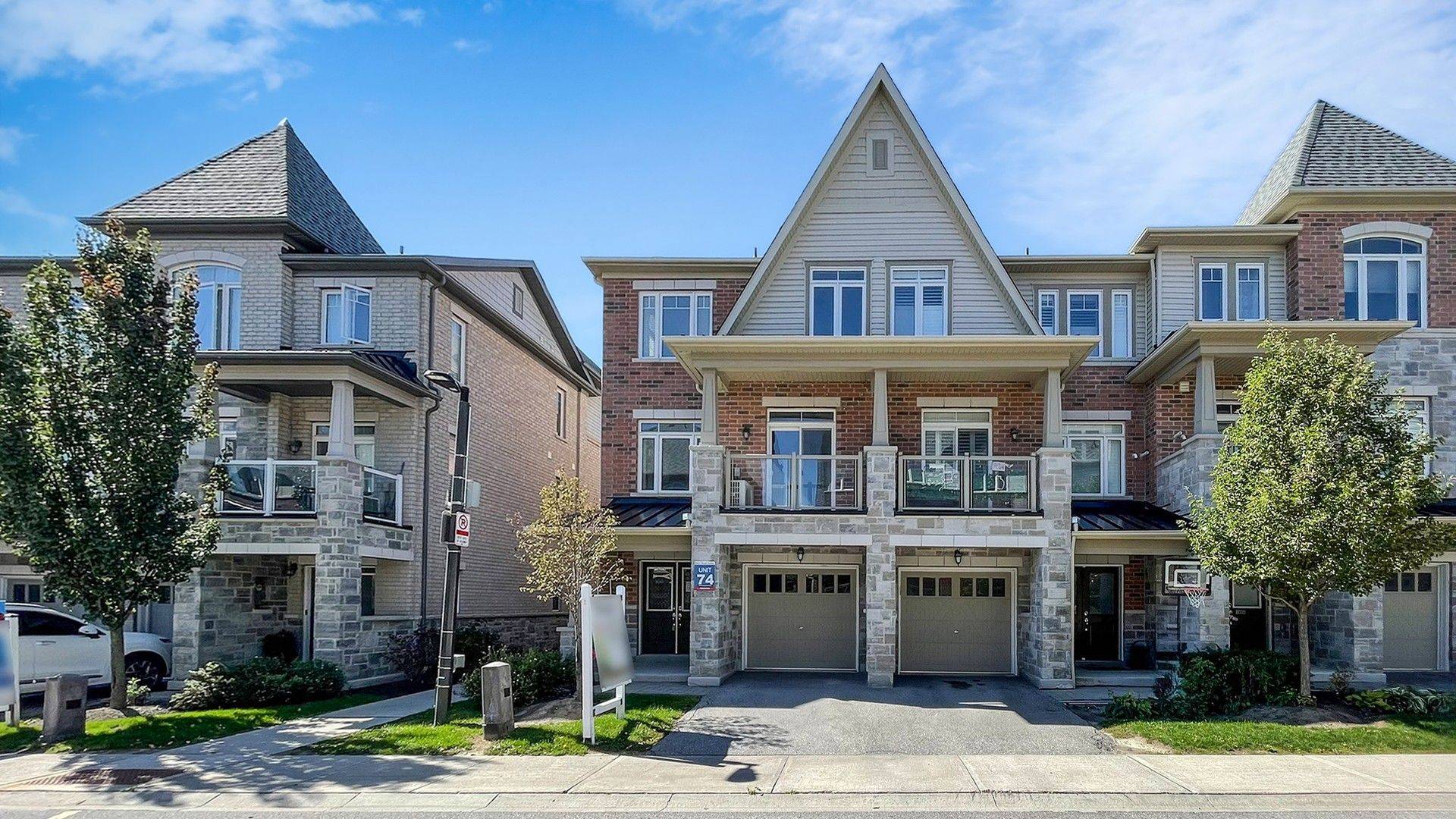 Pickering, ON L1X 0E4,2420 Nantucket Chase