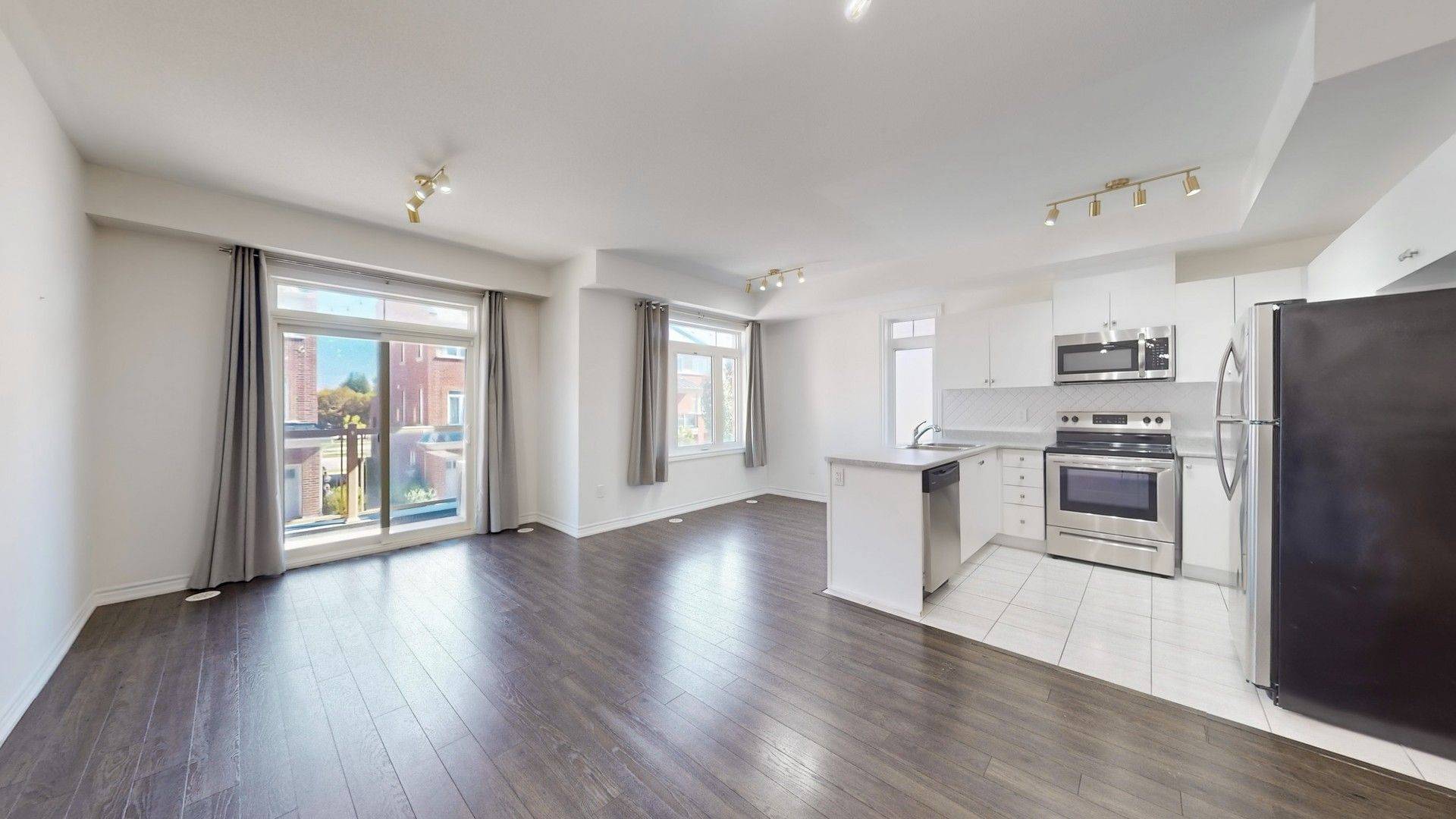 Pickering, ON L1X 0E4,2420 Nantucket Chase