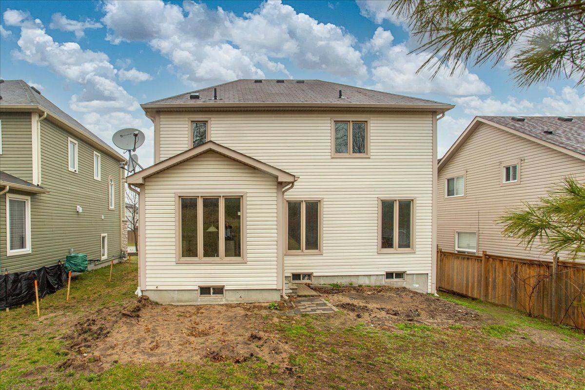 Wasaga Beach, ON L9Z 0E5,72 Christy DR