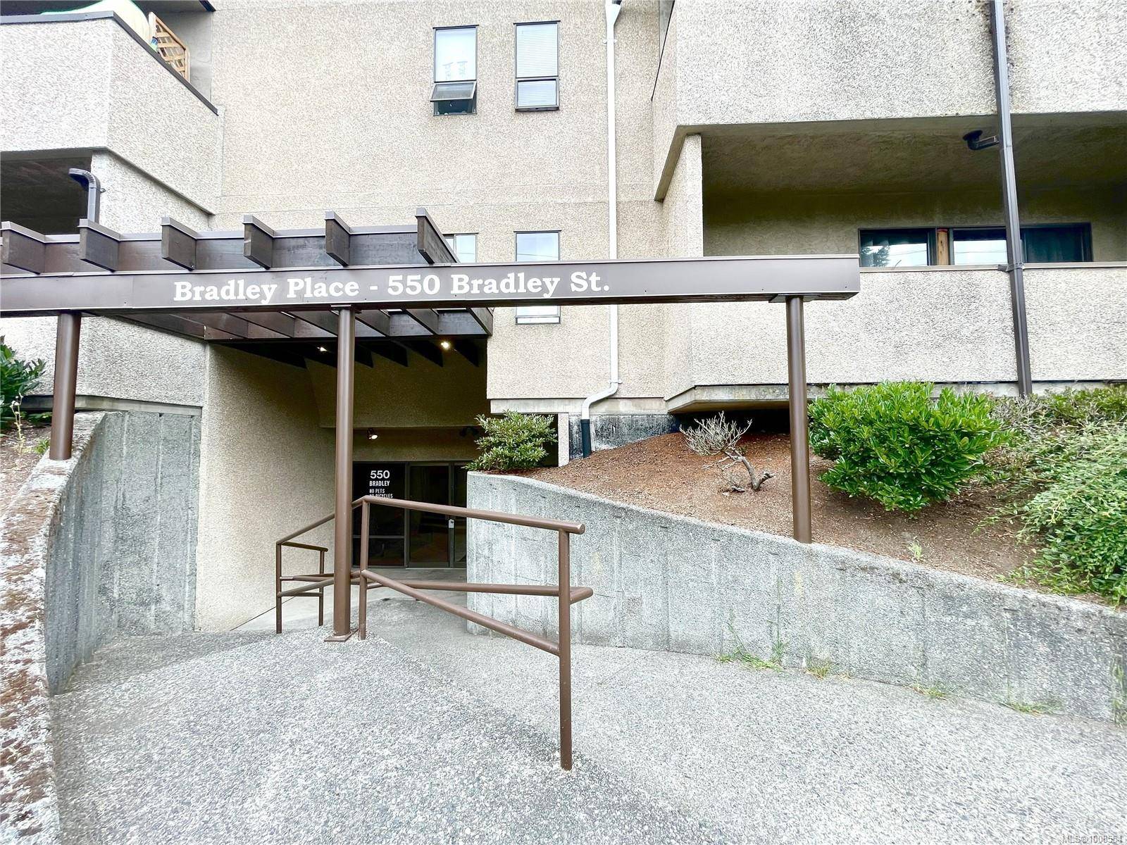 Nanaimo, BC V9S 5N4,550 Bradley St #105