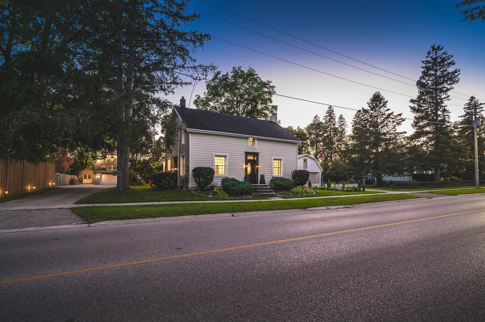 Puslinch, ON N0B 1C0,821 Watson RD S