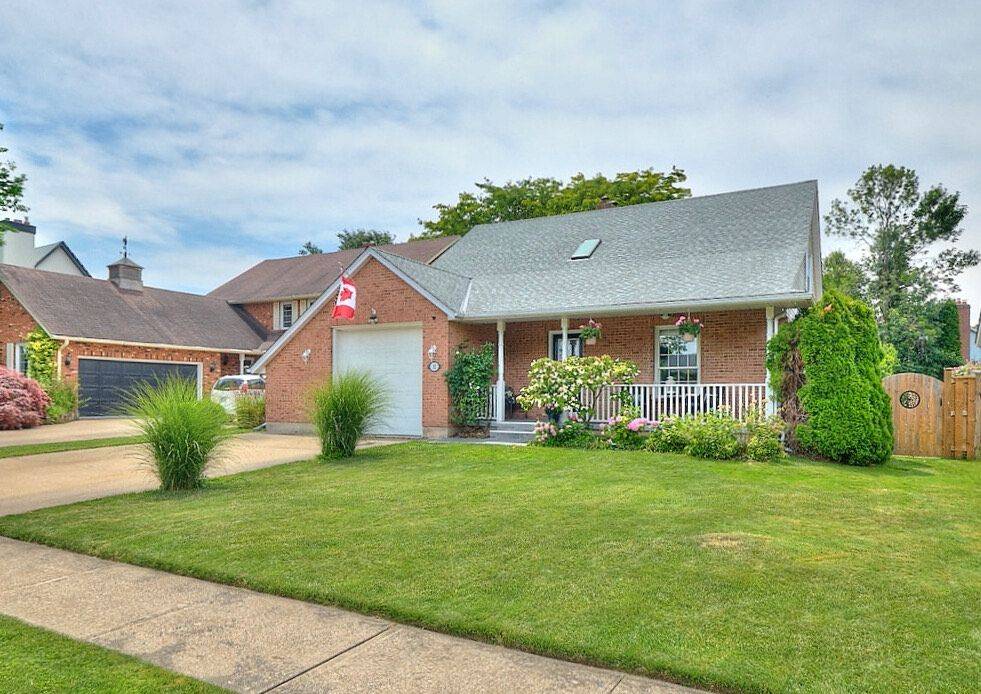 Niagara-on-the-lake, ON L0S 1J0,32 The Promenade RD