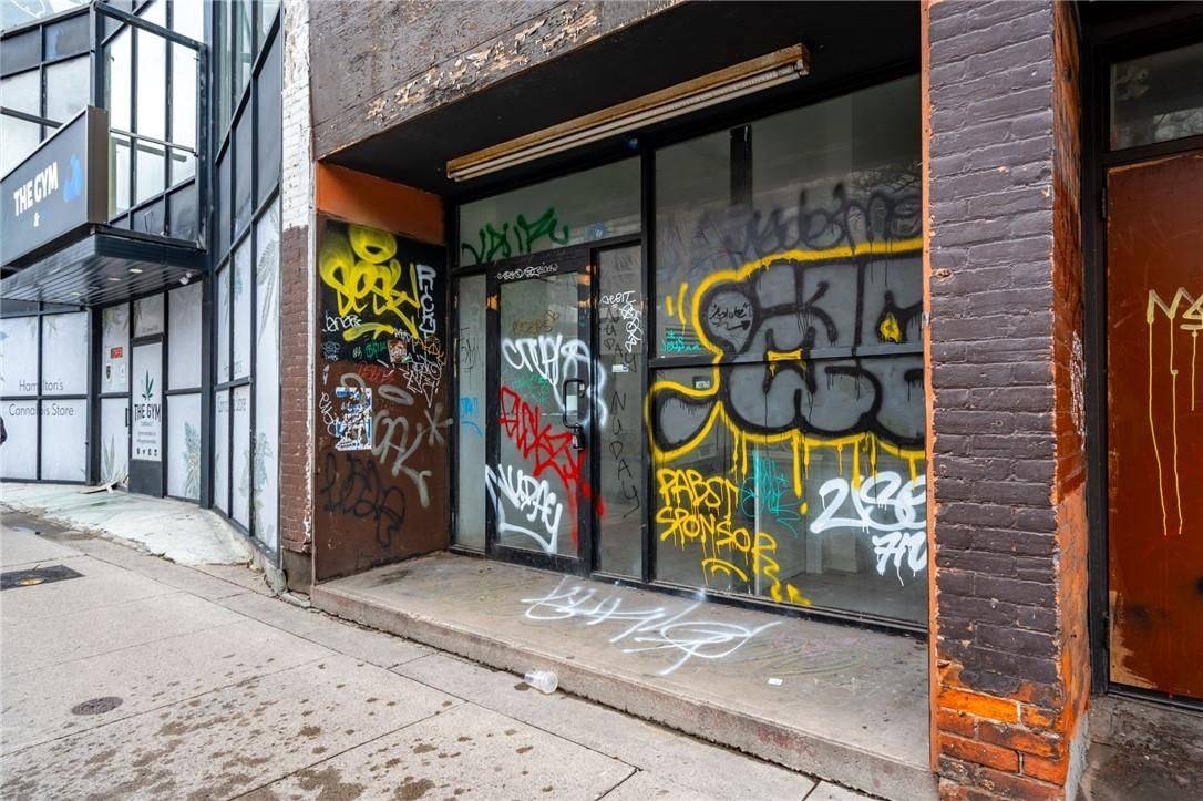 Hamilton, ON L8R 2K8,135 JAMES ST N #2