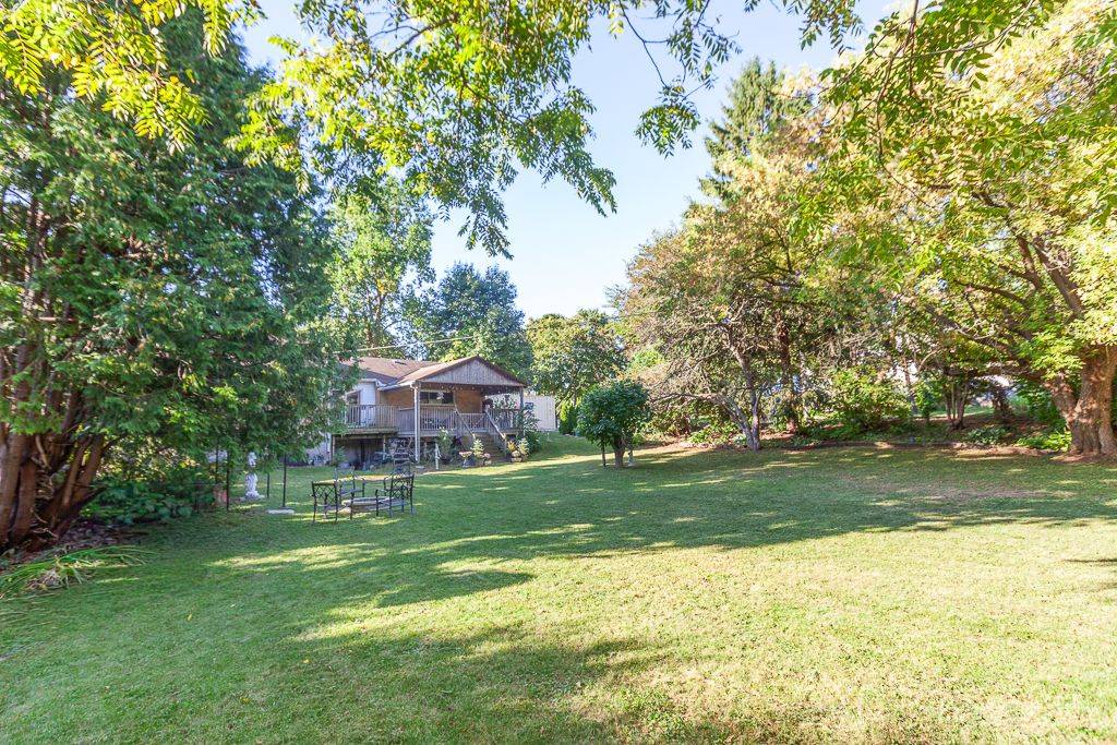 London South, ON N6K 1B6,749 Commissioners RD W