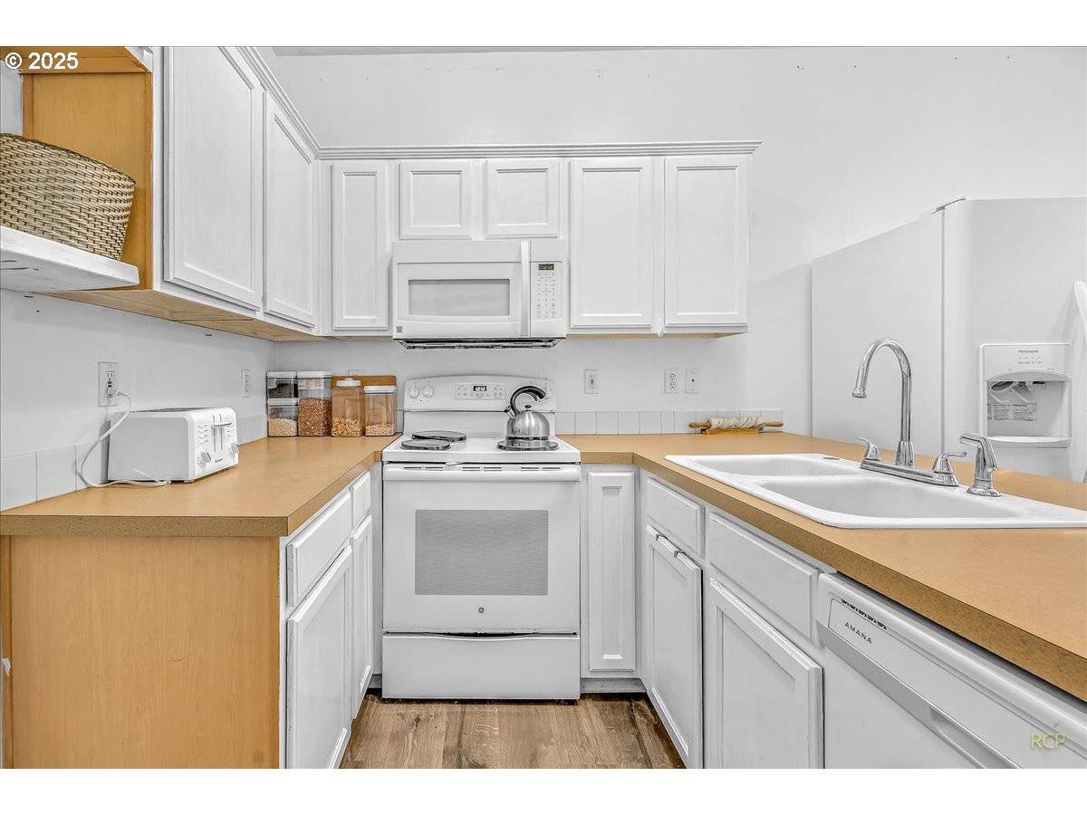 St Helens, OR 97051,34937 BURT RD