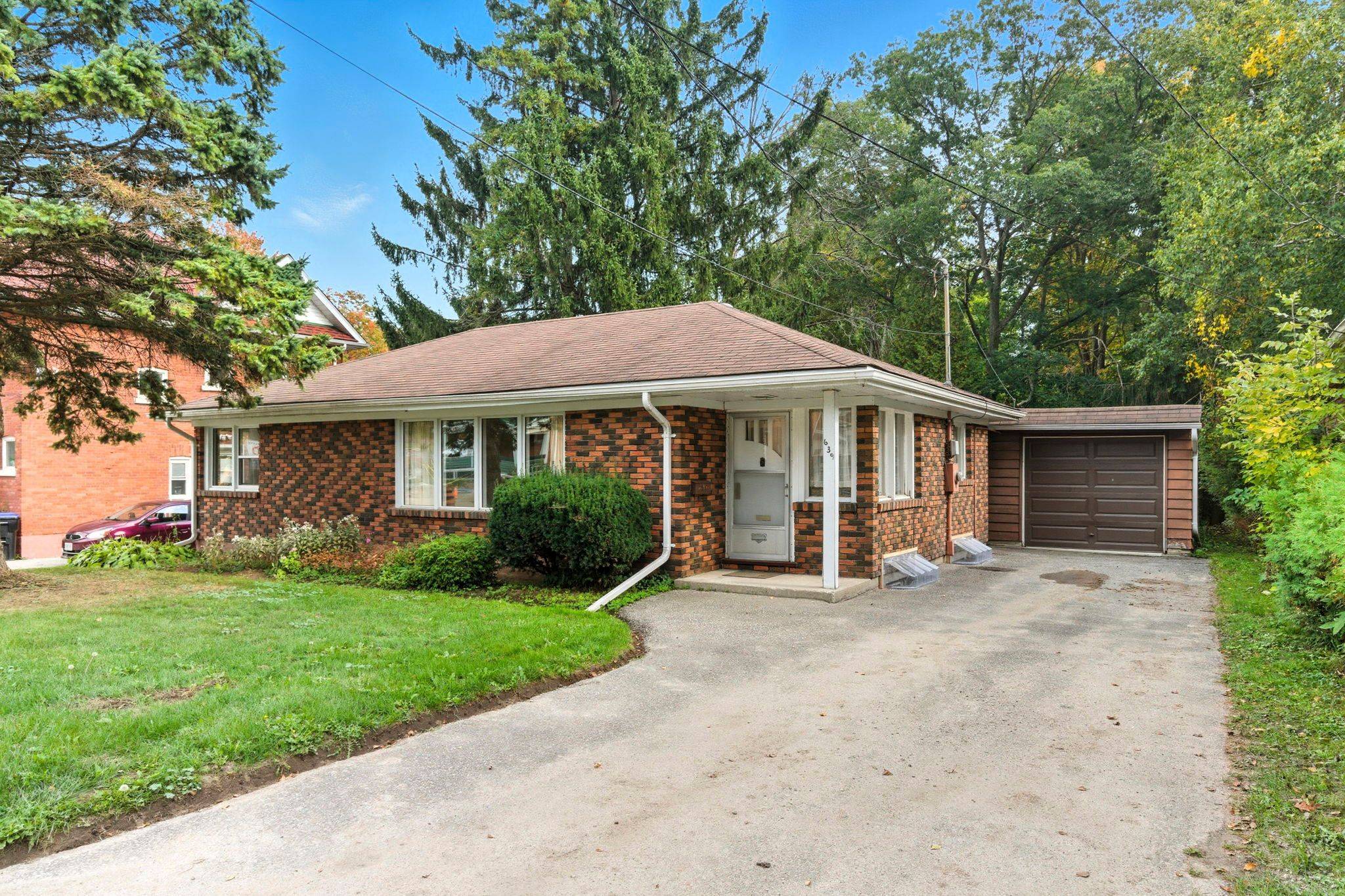 Midland, ON L4R 2E1,639 Yonge ST