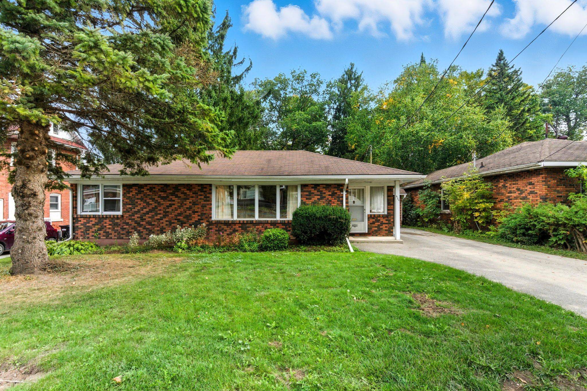 Midland, ON L4R 2E1,639 Yonge ST